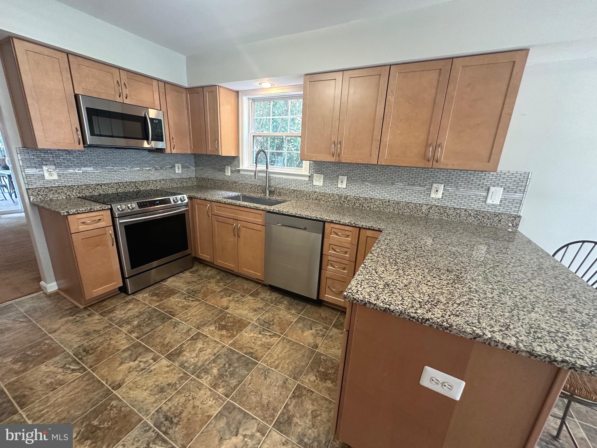 DRUM POINT - Residential