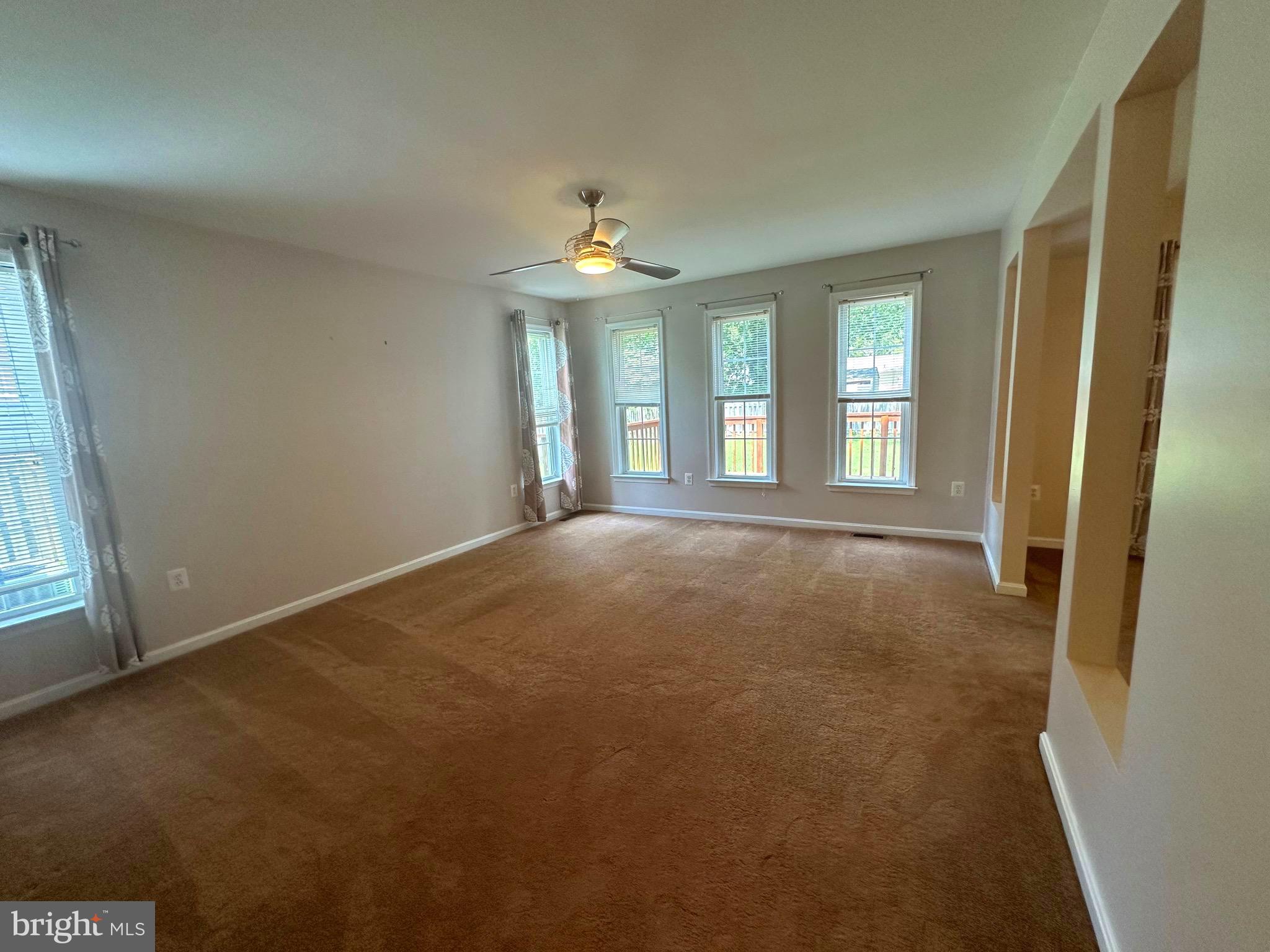 DRUM POINT - Residential