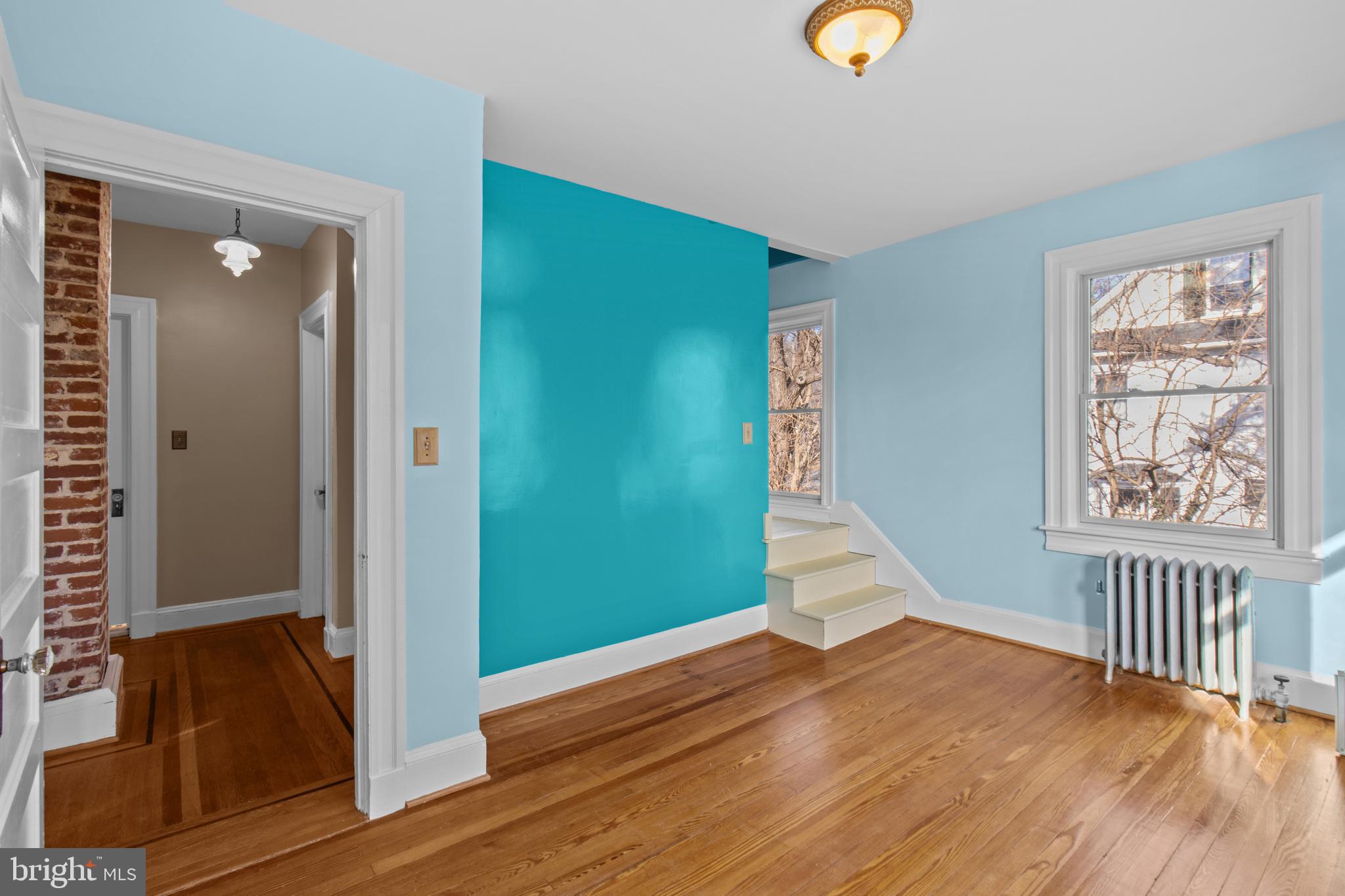 MOUNT WASHINGTON - Residential