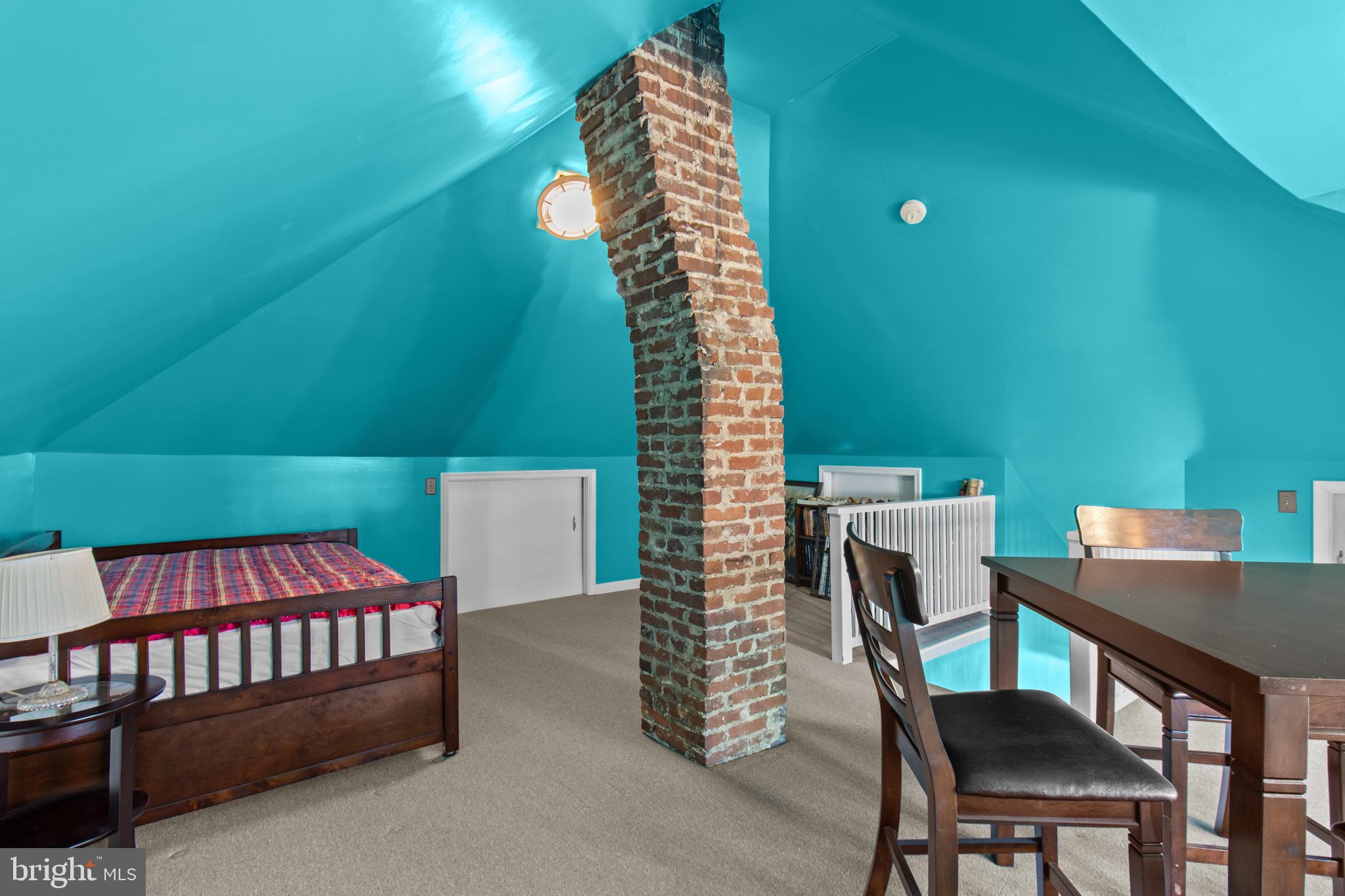 MOUNT WASHINGTON - Residential