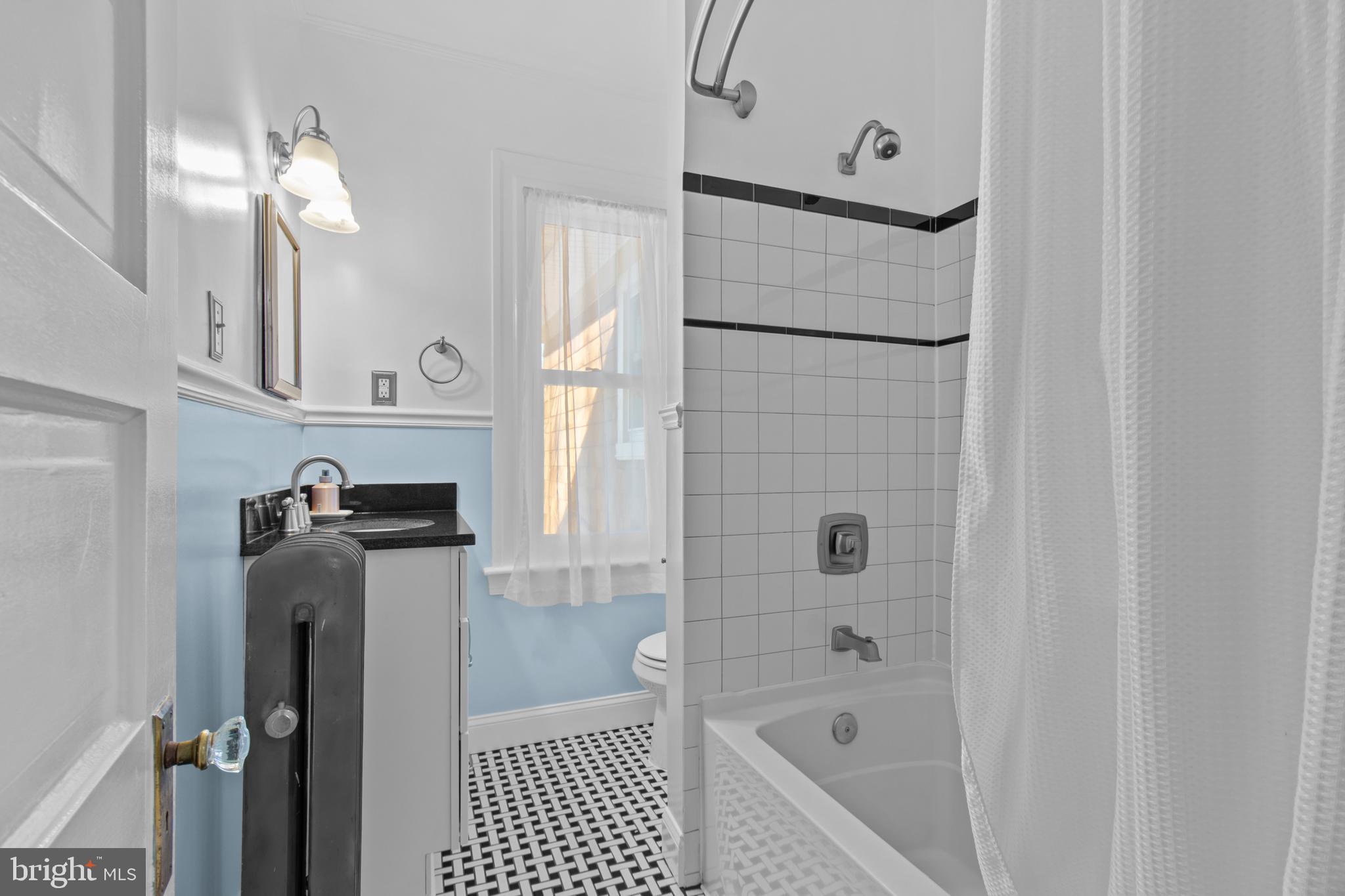 MOUNT WASHINGTON - Residential