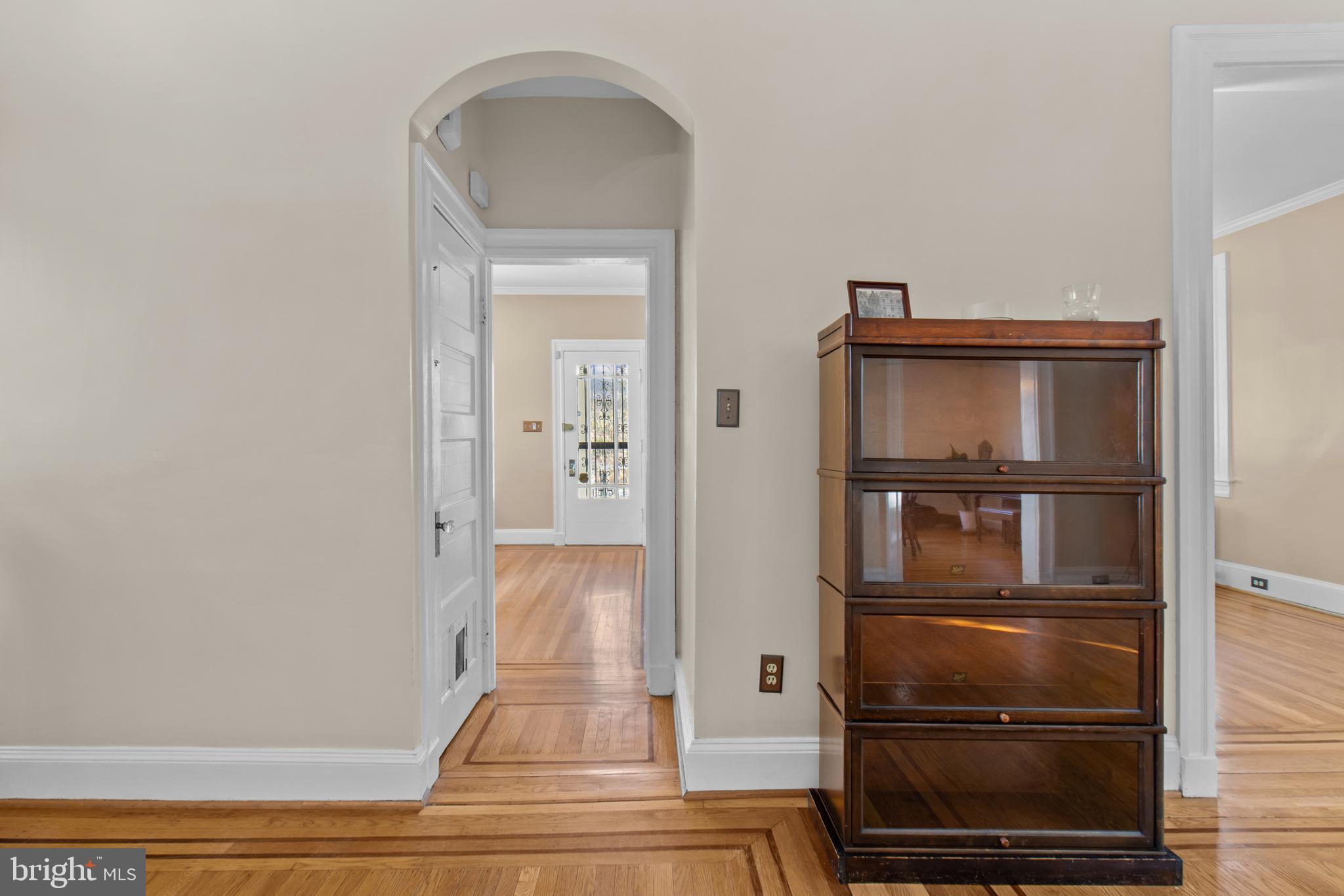 MOUNT WASHINGTON - Residential