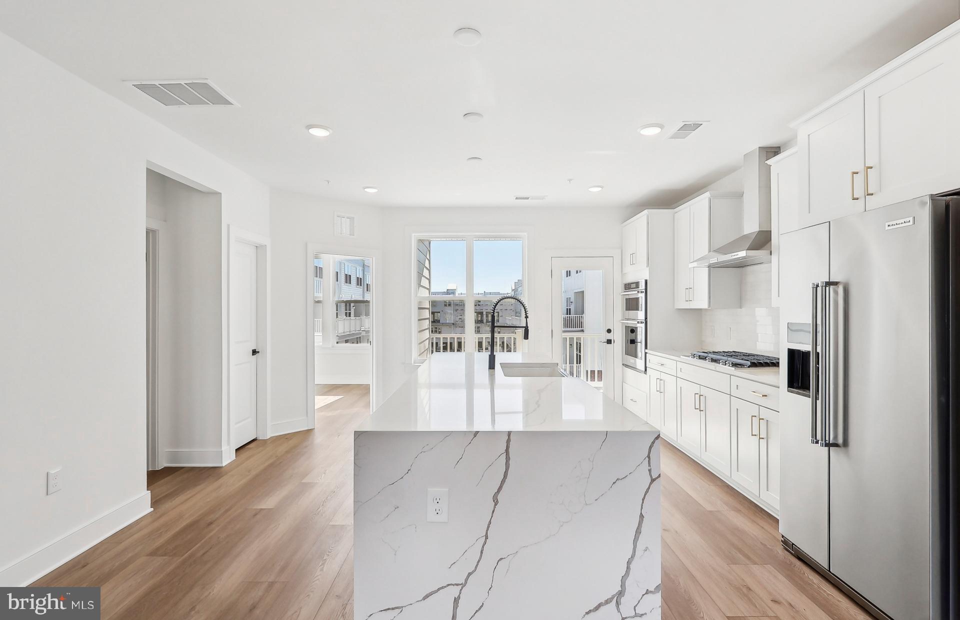 BELMONT OVERLOOK - Residential