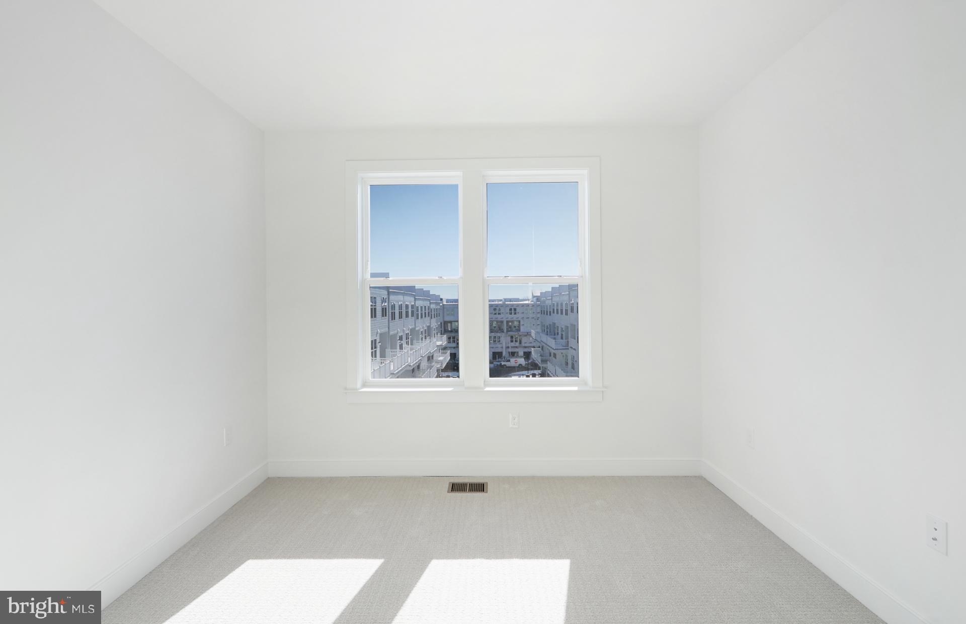 BELMONT OVERLOOK - Residential