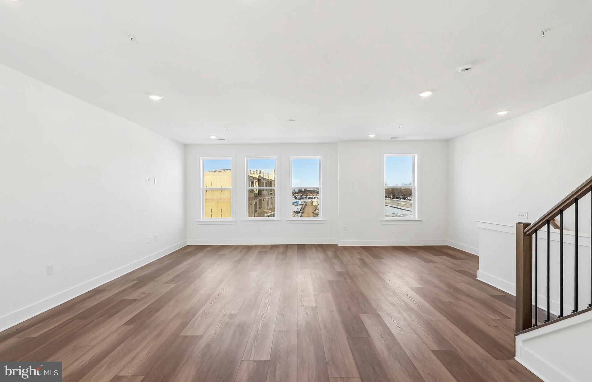 BELMONT OVERLOOK - Residential