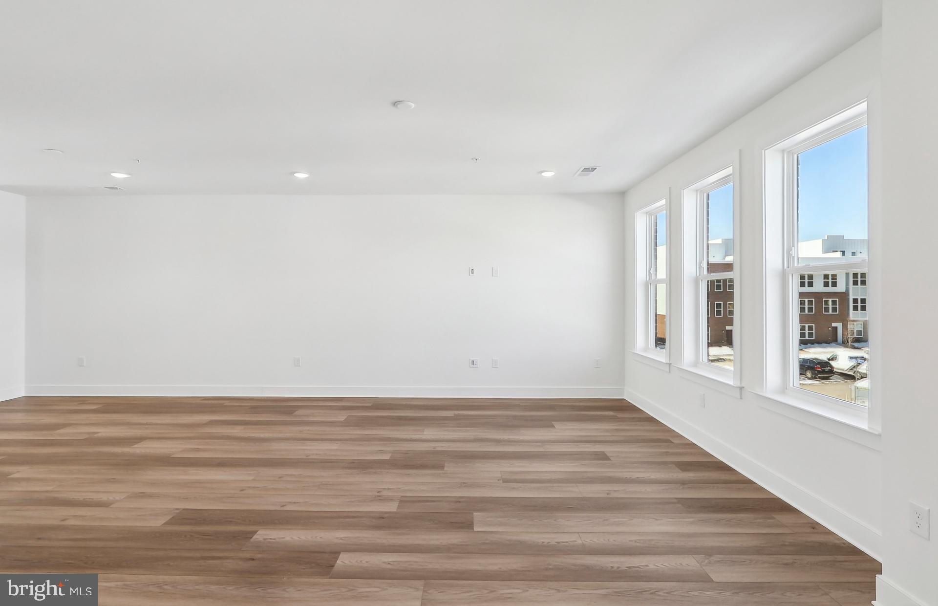 BELMONT OVERLOOK - Residential