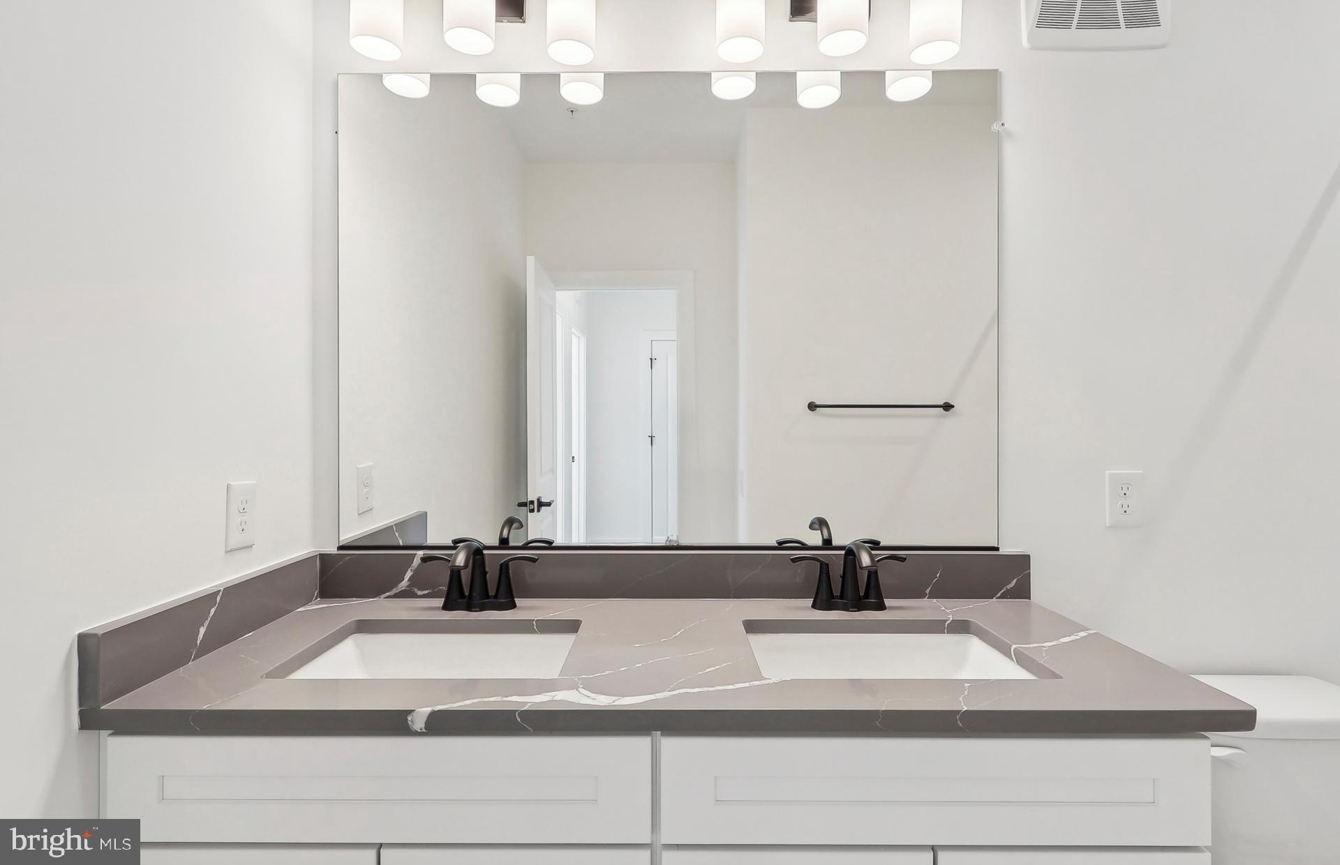 BELMONT OVERLOOK - Residential