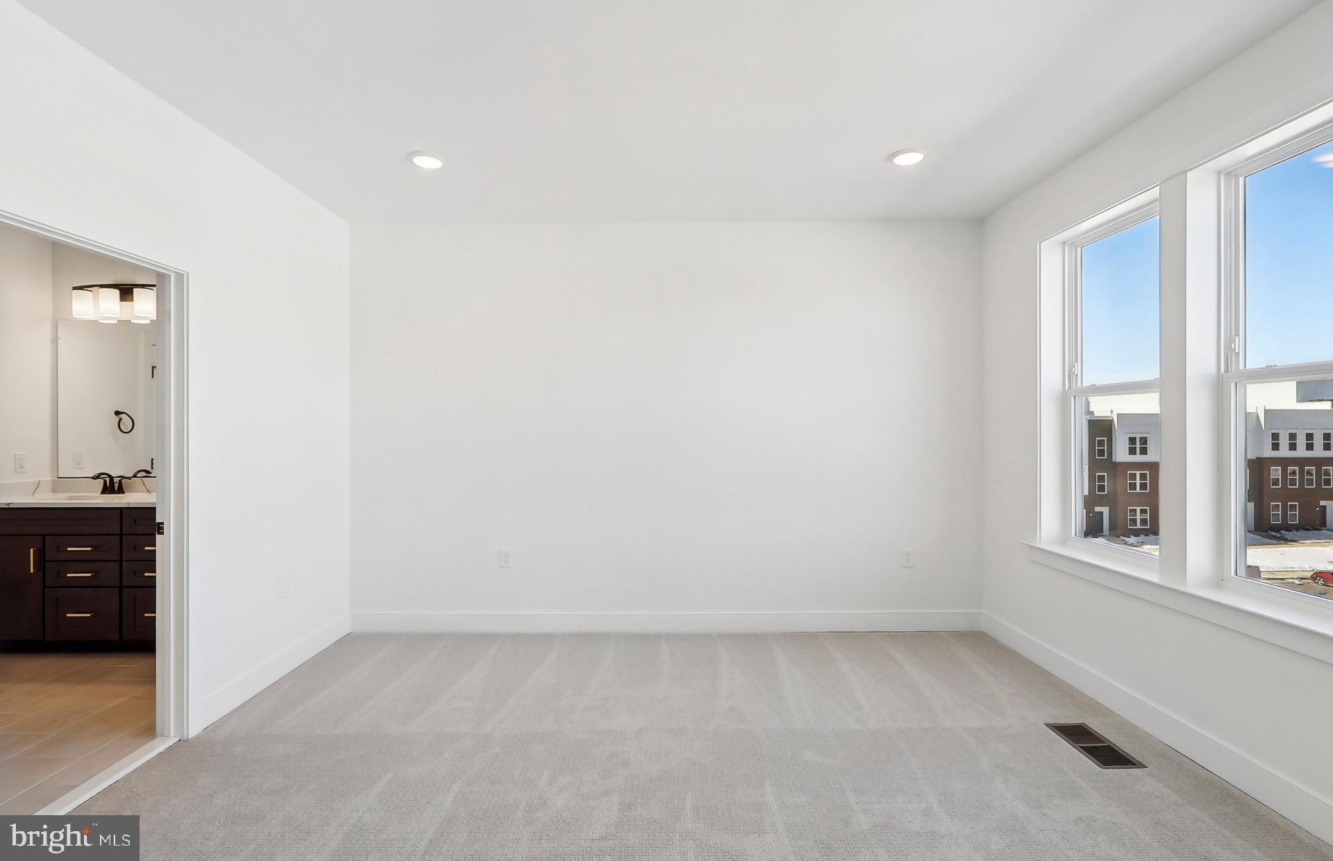 BELMONT OVERLOOK - Residential