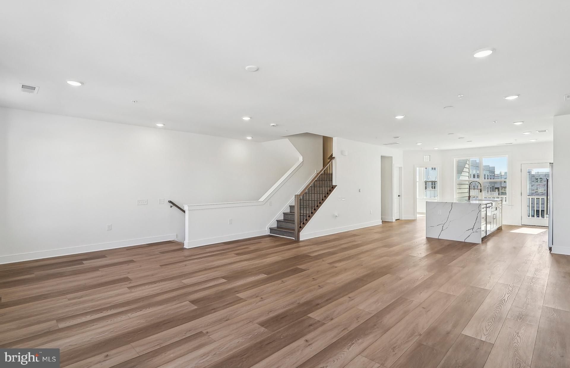 BELMONT OVERLOOK - Residential