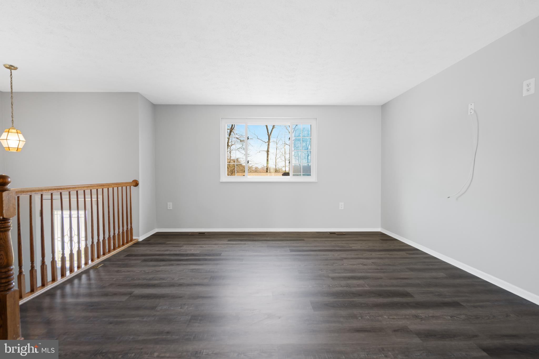 EDGELEA WOODS - Residential