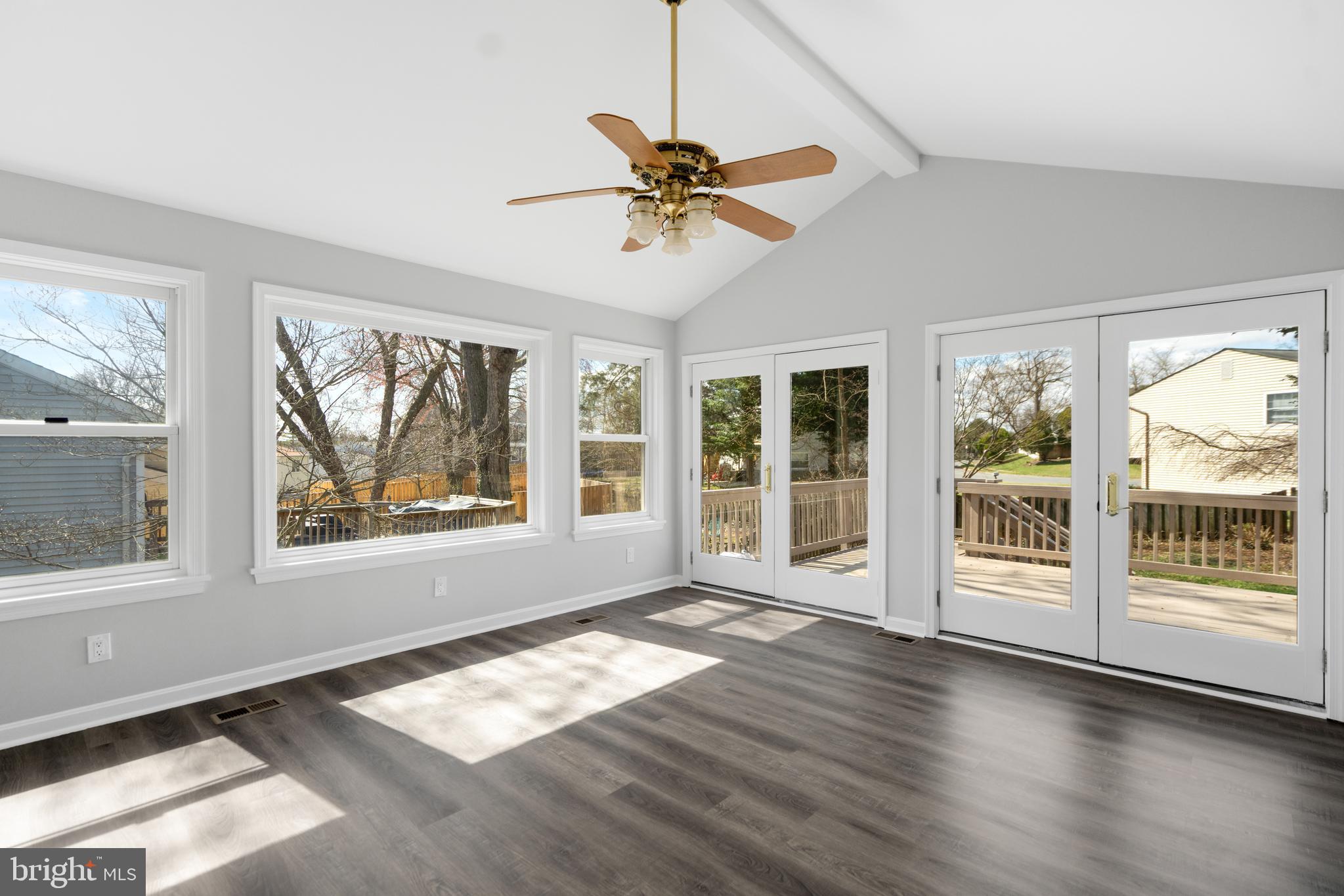 EDGELEA WOODS - Residential