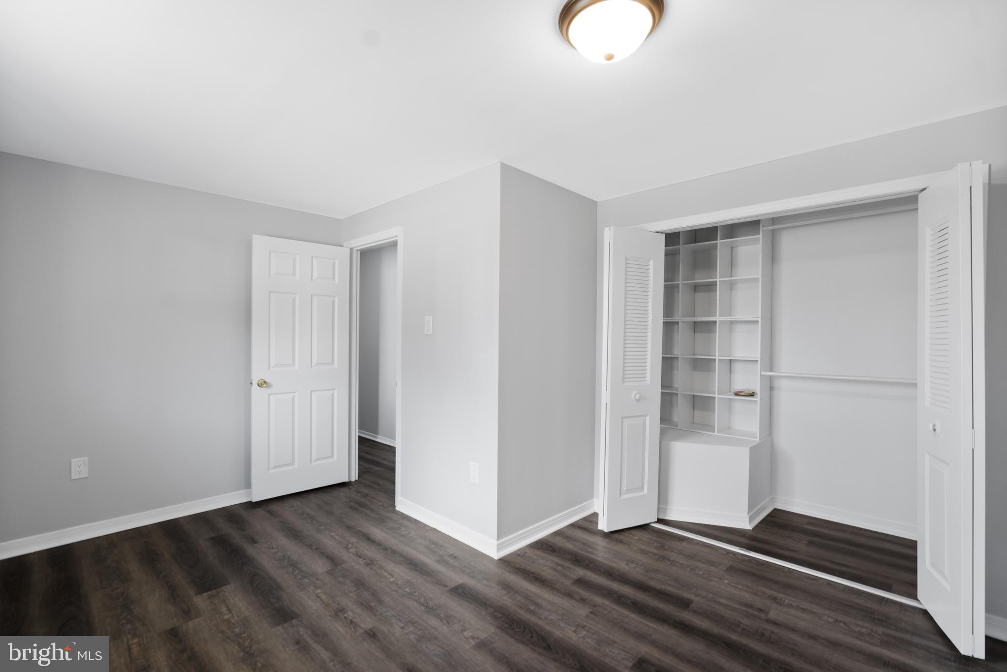 EDGELEA WOODS - Residential