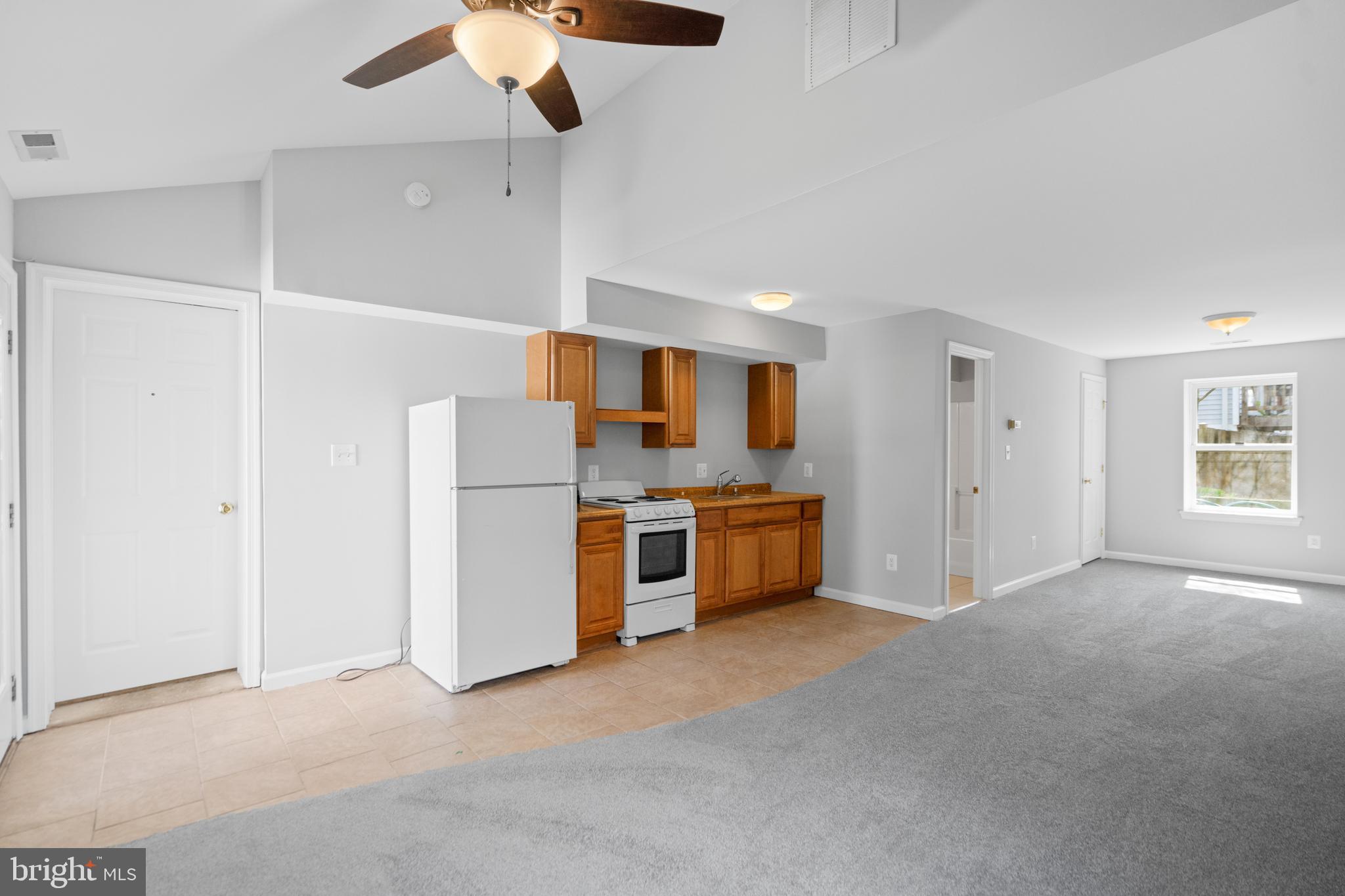 EDGELEA WOODS - Residential