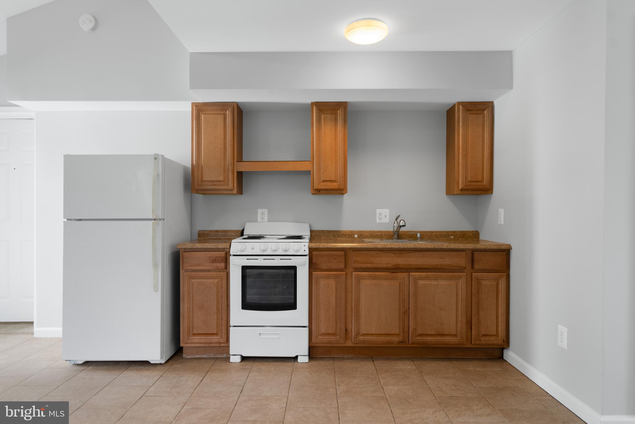 EDGELEA WOODS - Residential