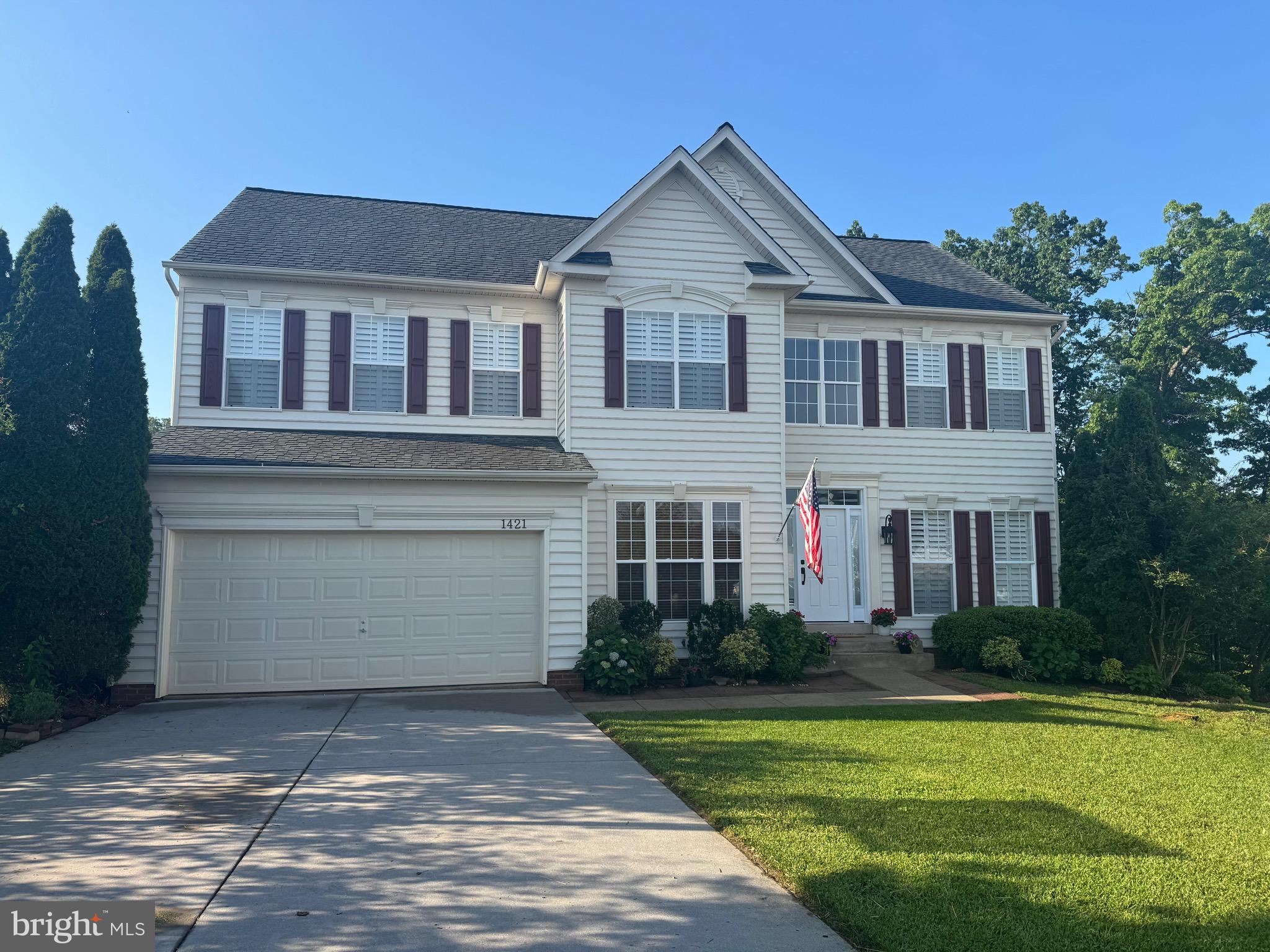 1421 PICKETT COURT