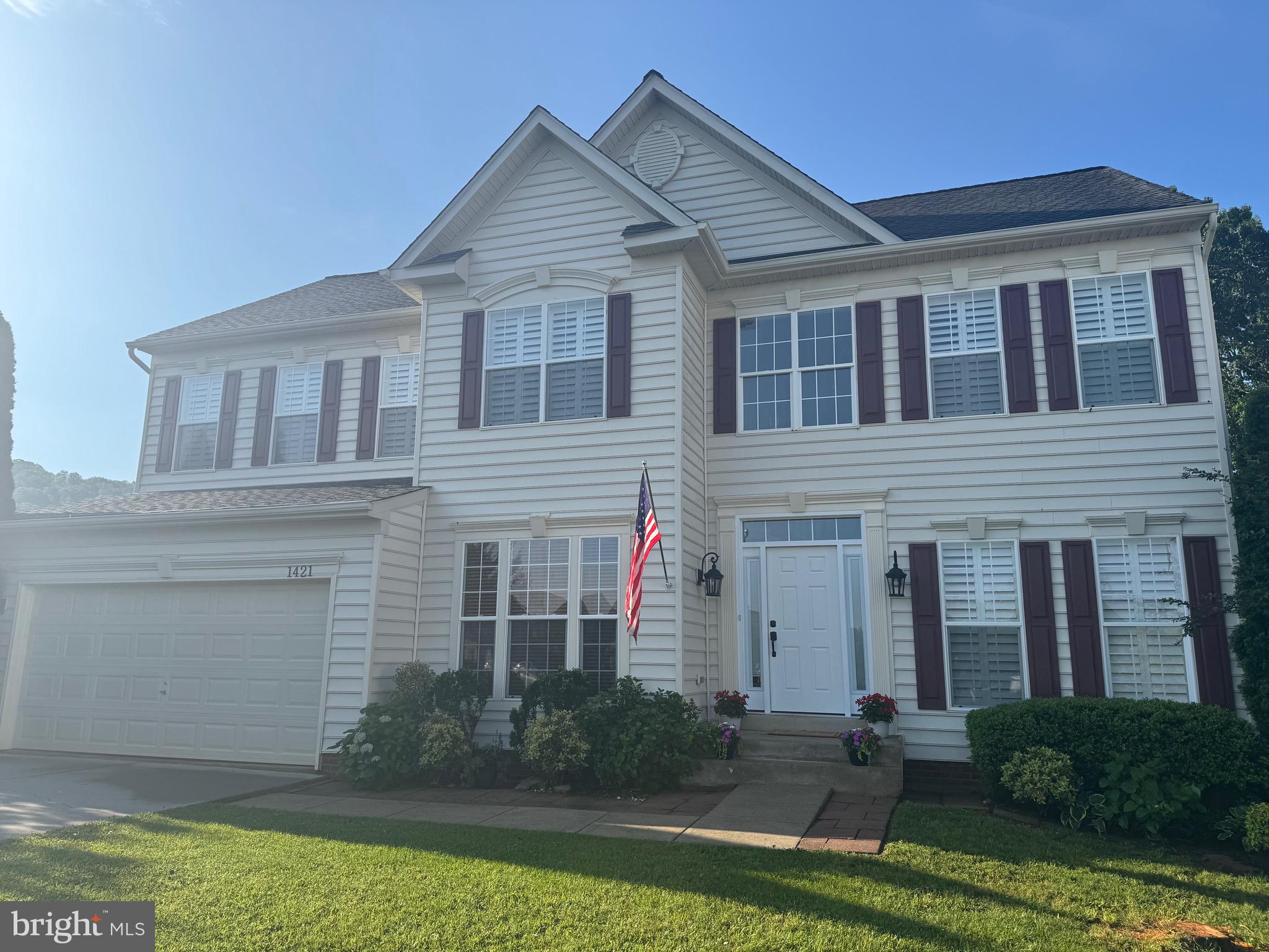 1421 PICKETT COURT