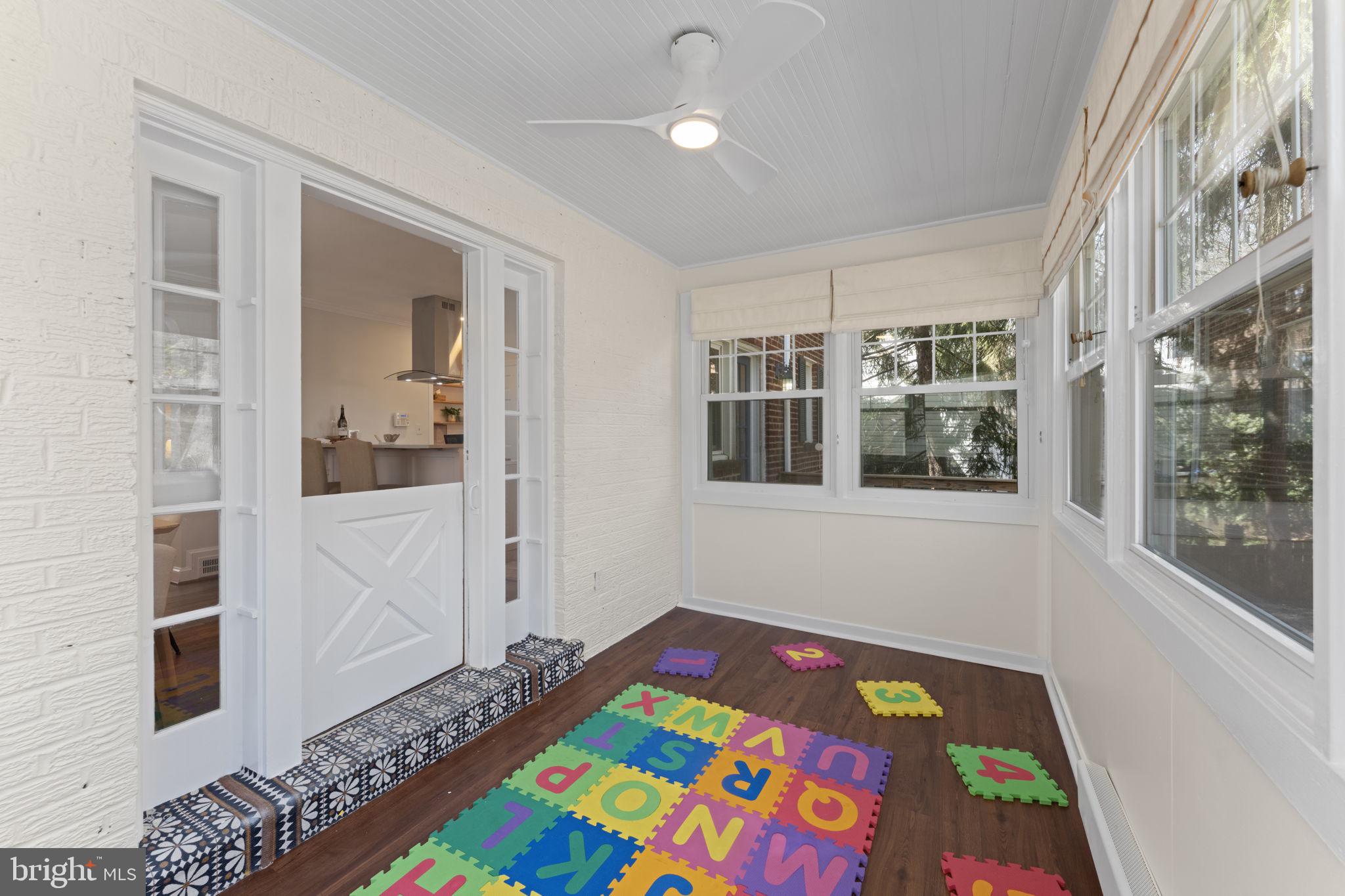 NORTH HILLS - Residential