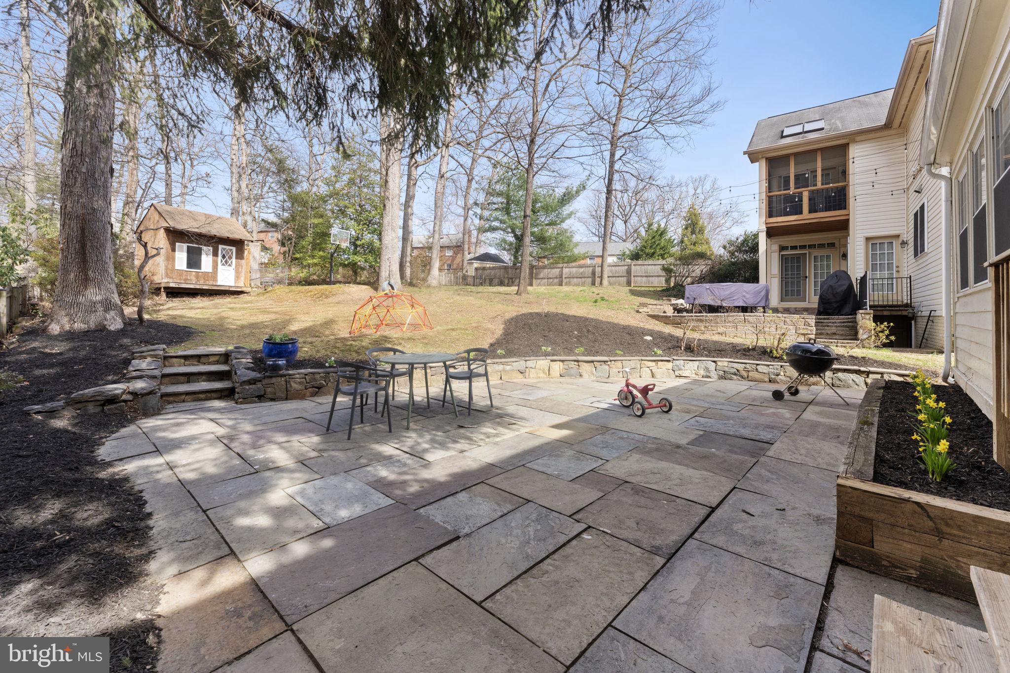 NORTH HILLS - Residential