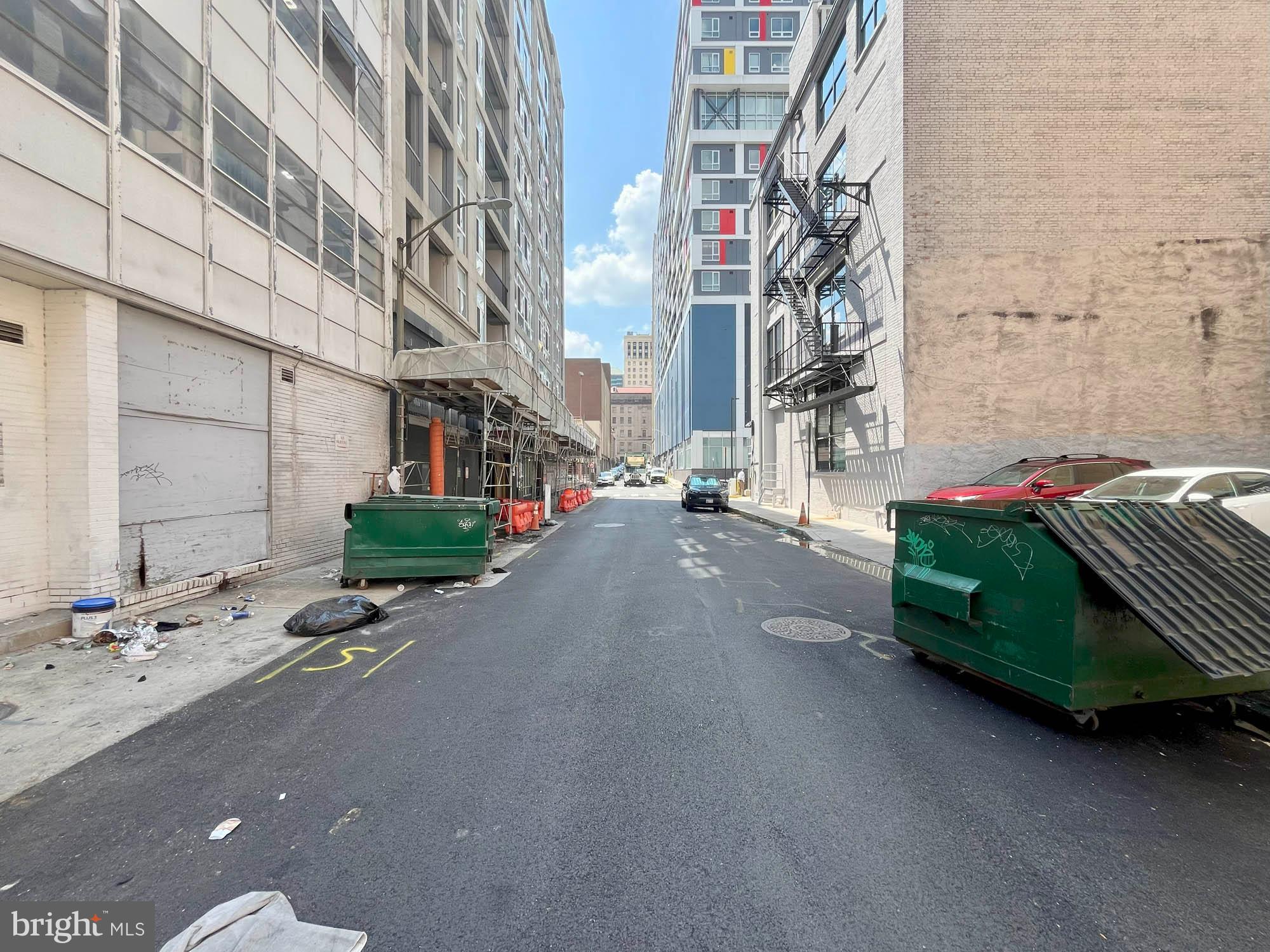 DOWNTOWN - Commercial Sale