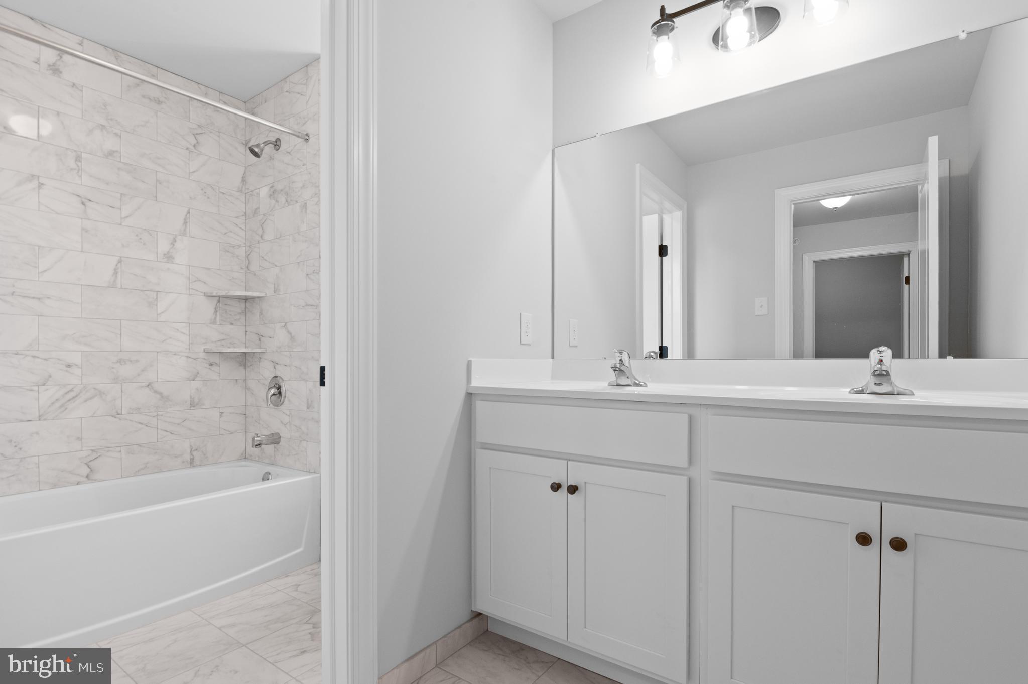 THE RESERVE AT OLD ARCH - Residential