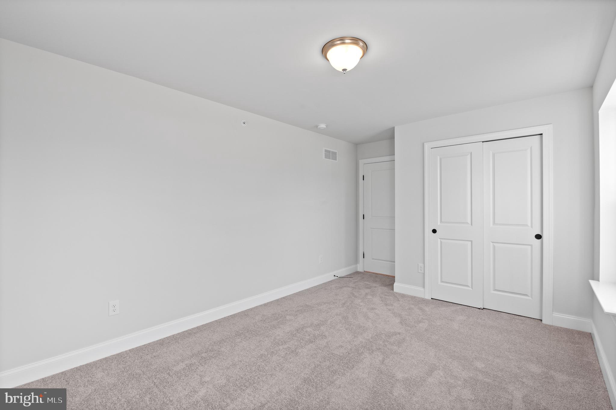 THE RESERVE AT OLD ARCH - Residential