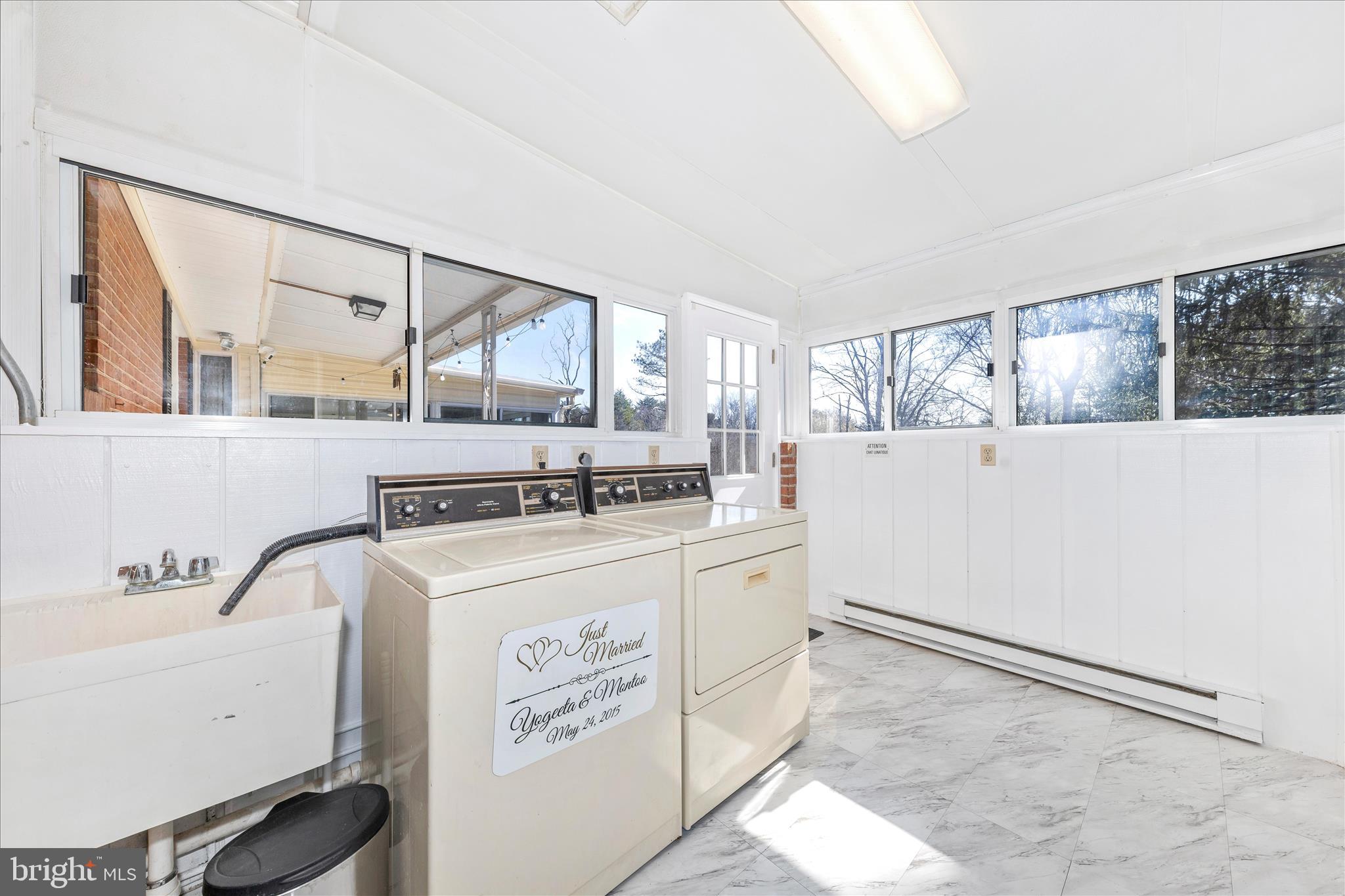 GLEN HILLS - Residential