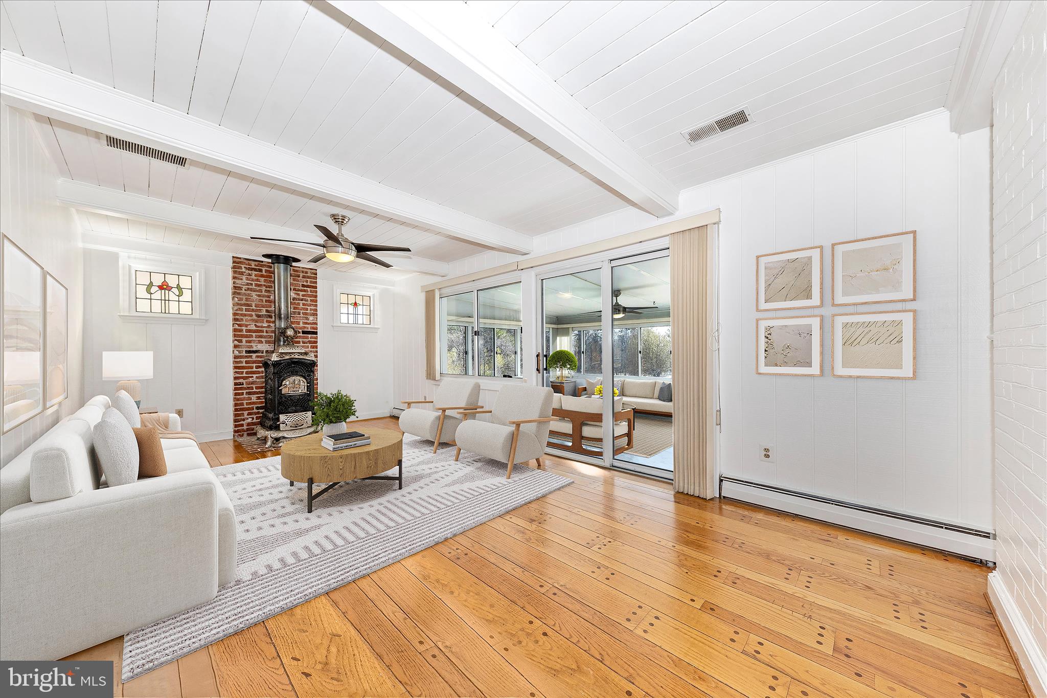 GLEN HILLS - Residential