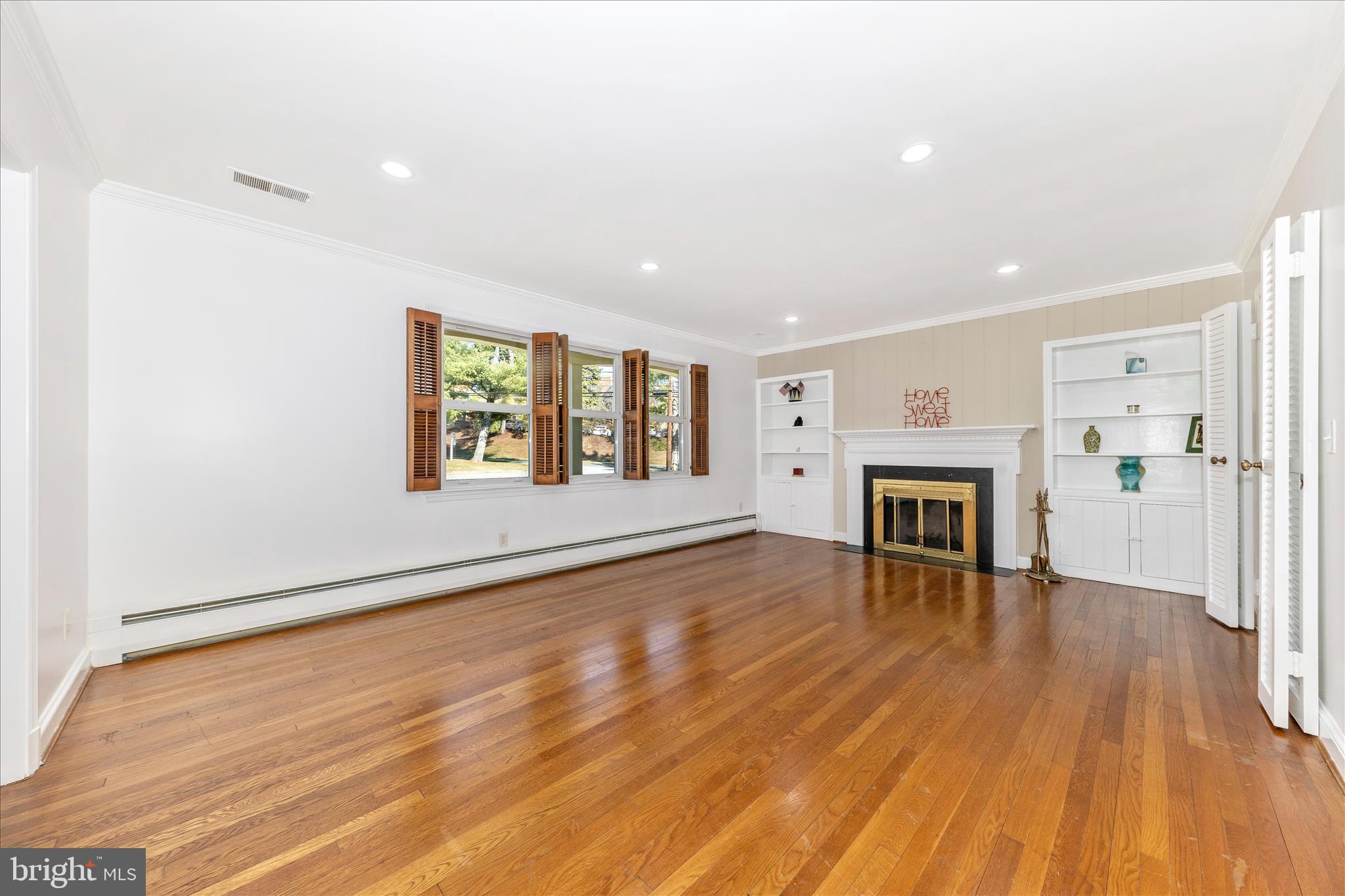 GLEN HILLS - Residential