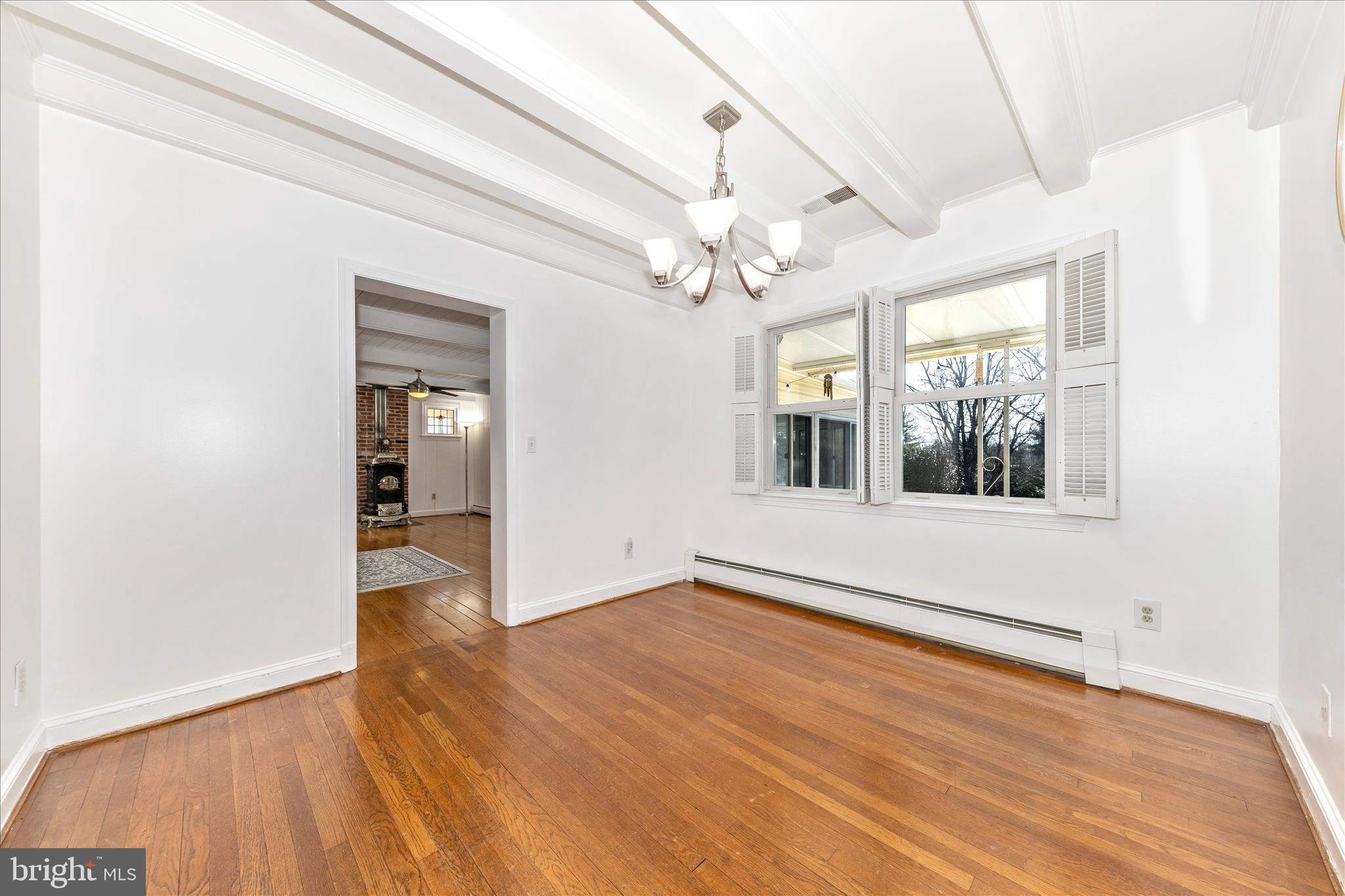 GLEN HILLS - Residential