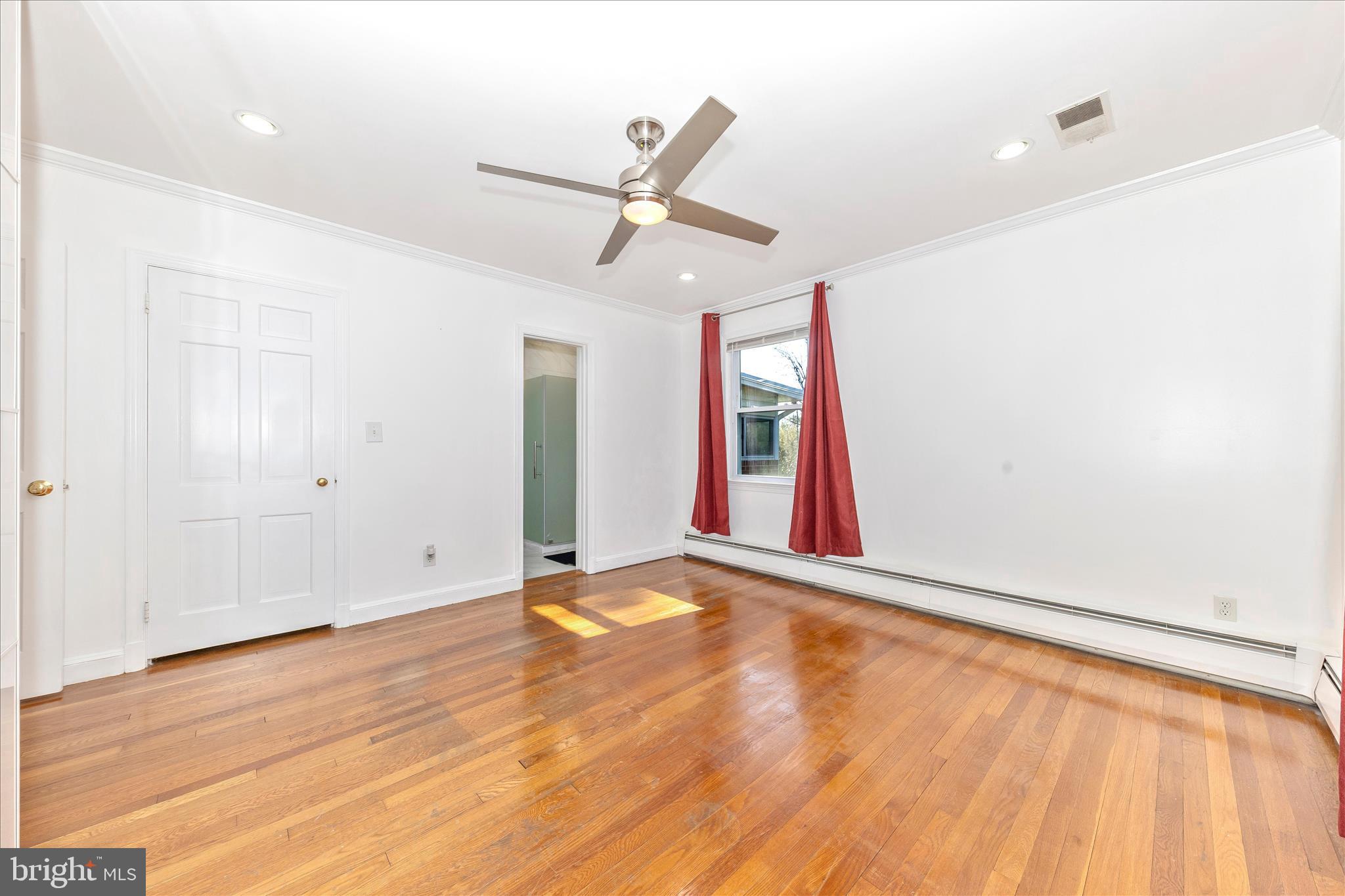 GLEN HILLS - Residential