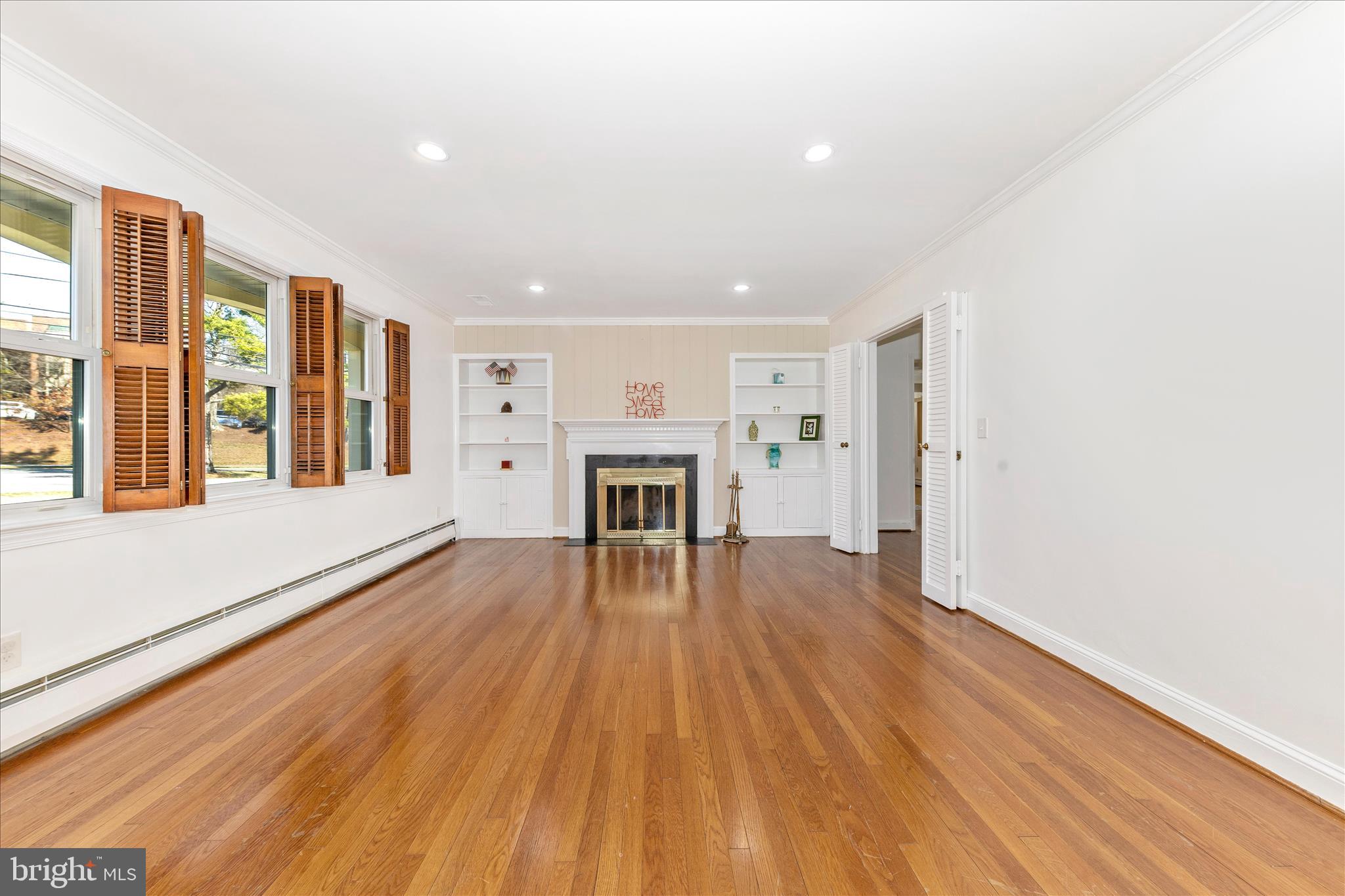GLEN HILLS - Residential