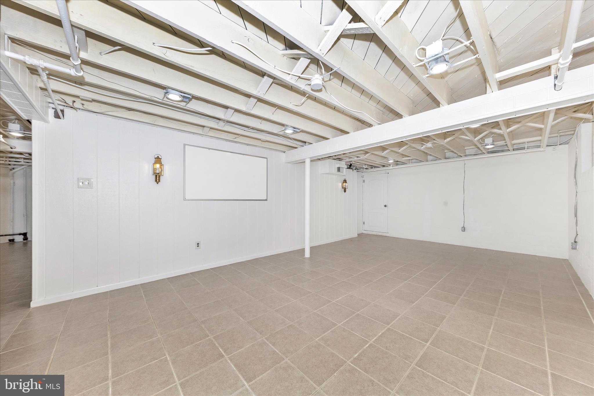 GLEN HILLS - Residential