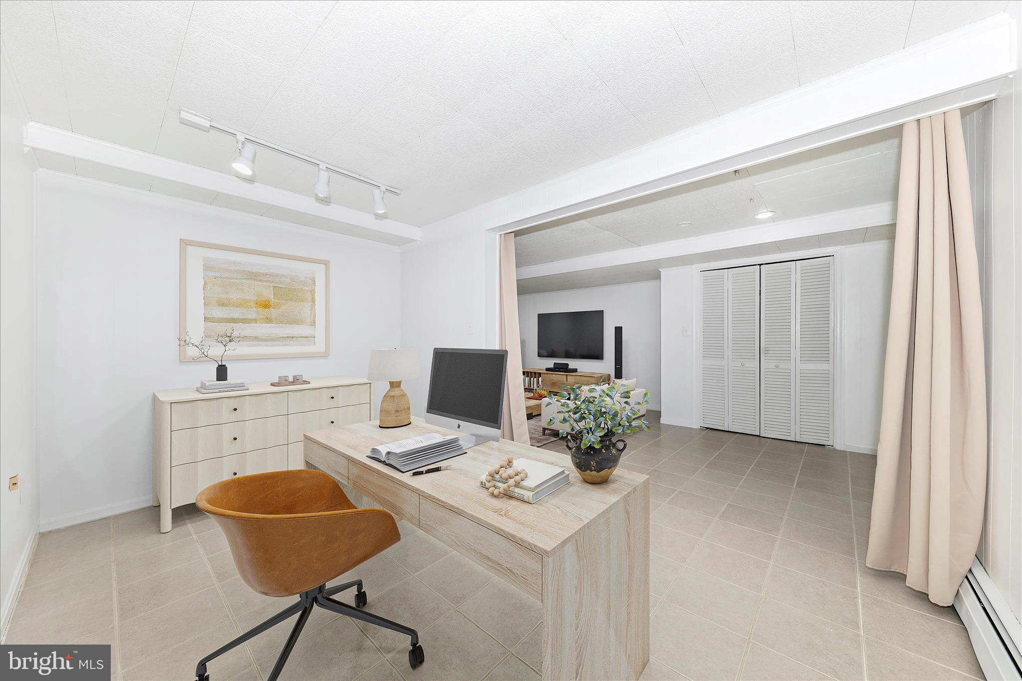 GLEN HILLS - Residential