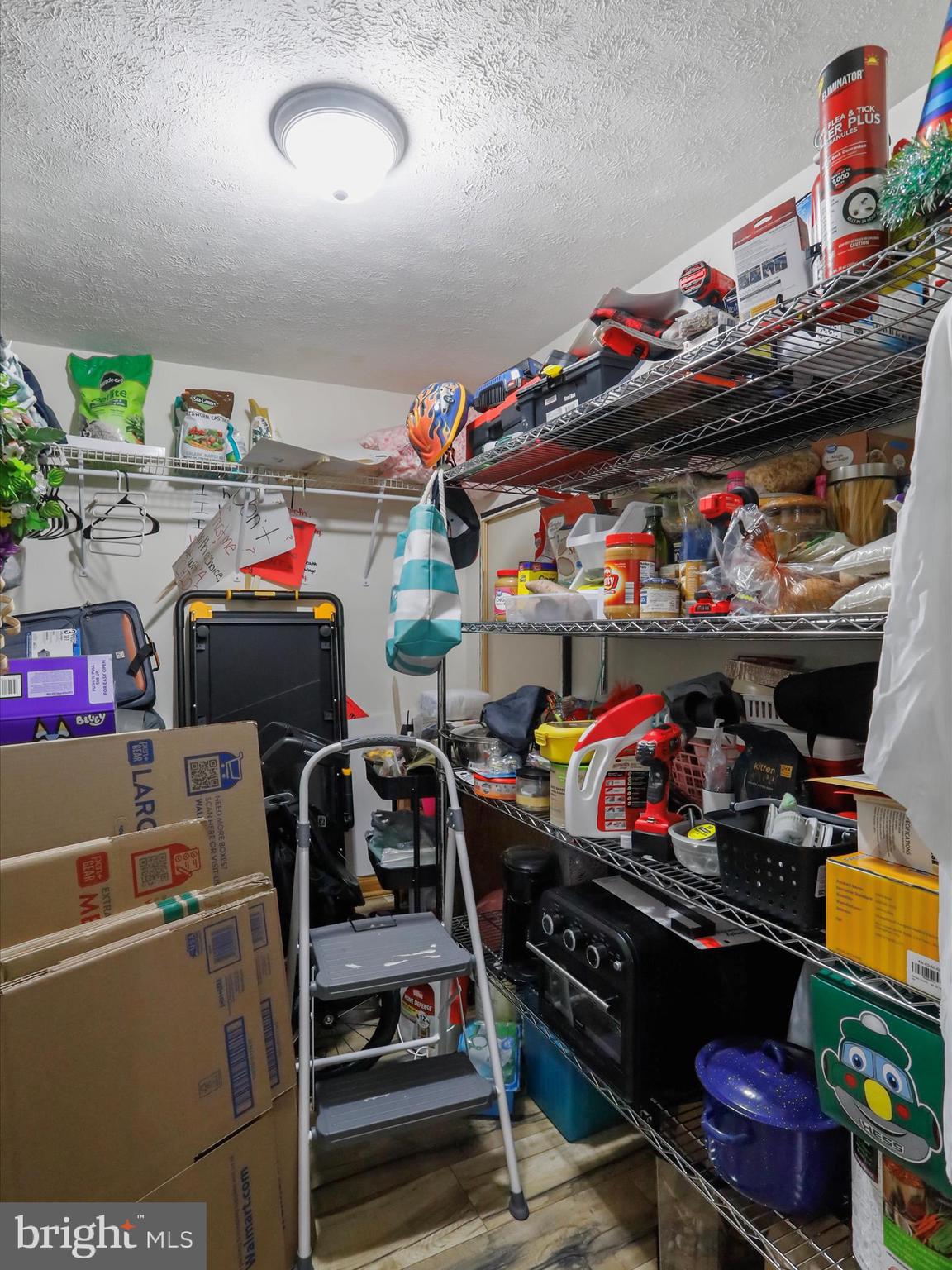 WEST END - Residential