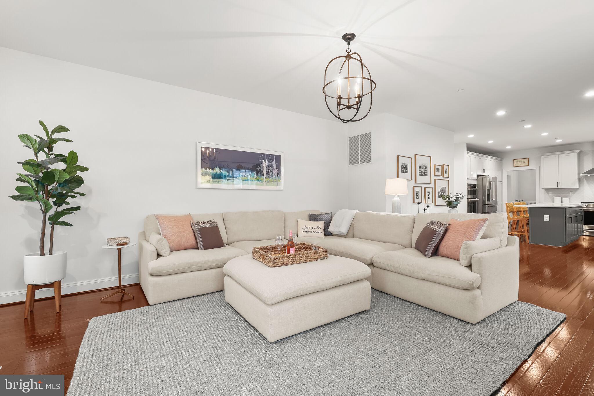 WATERS EDGE - Residential