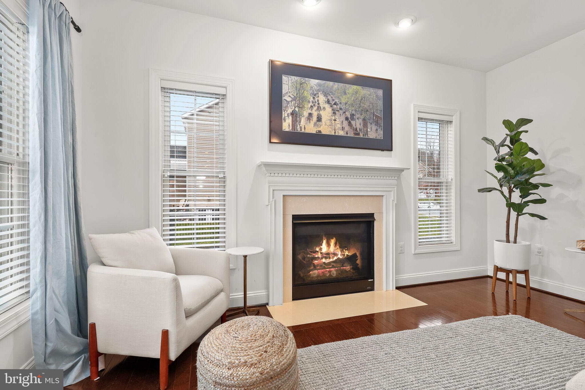 WATERS EDGE - Residential