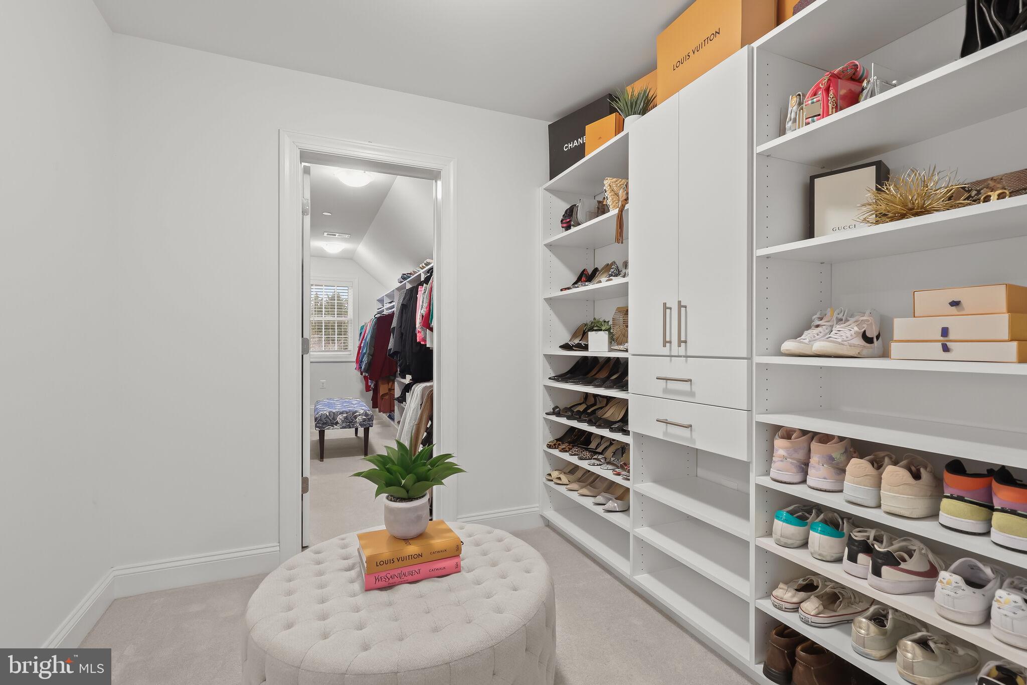 WATERS EDGE - Residential