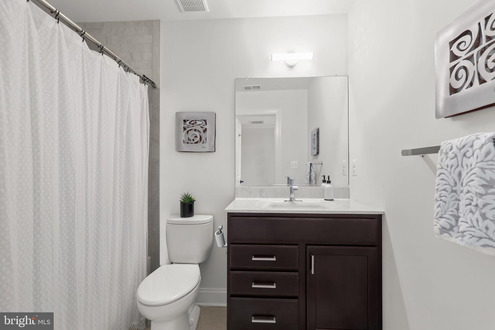 WATERS EDGE - Residential