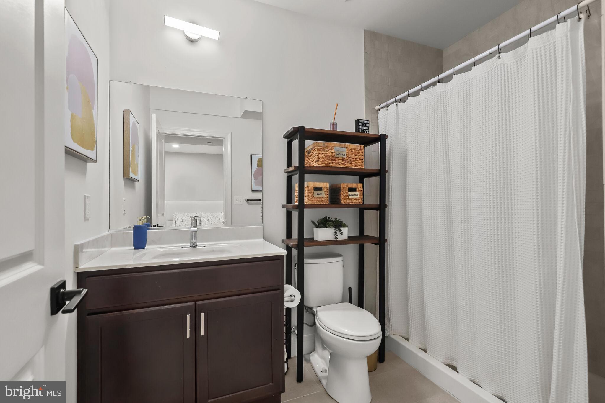 WATERS EDGE - Residential