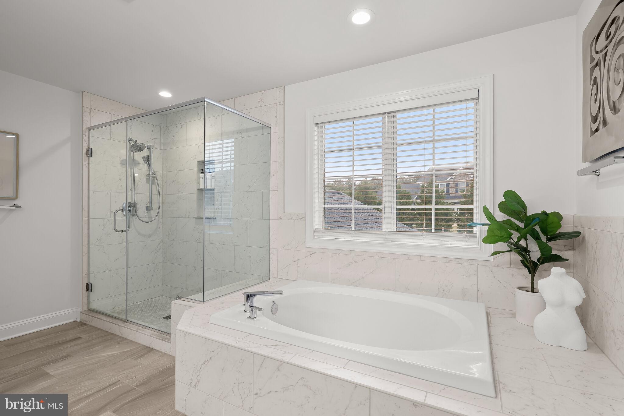 WATERS EDGE - Residential