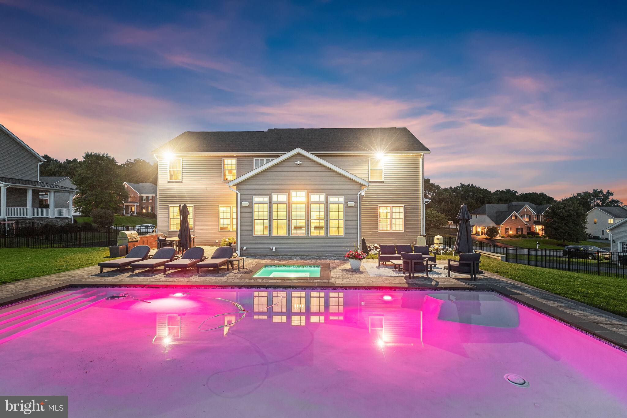 WATERS EDGE - Residential