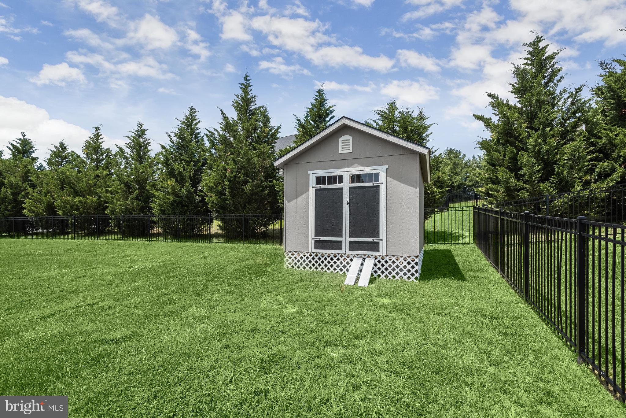 WATERS EDGE - Residential