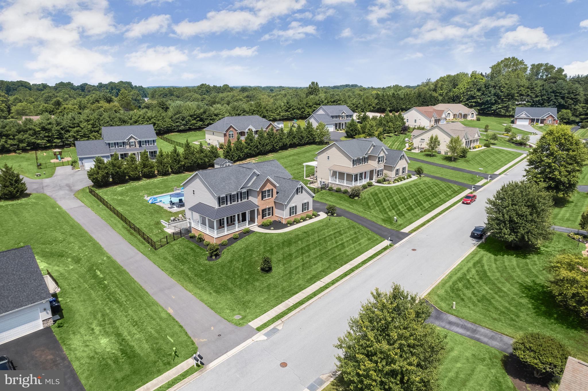 WATERS EDGE - Residential