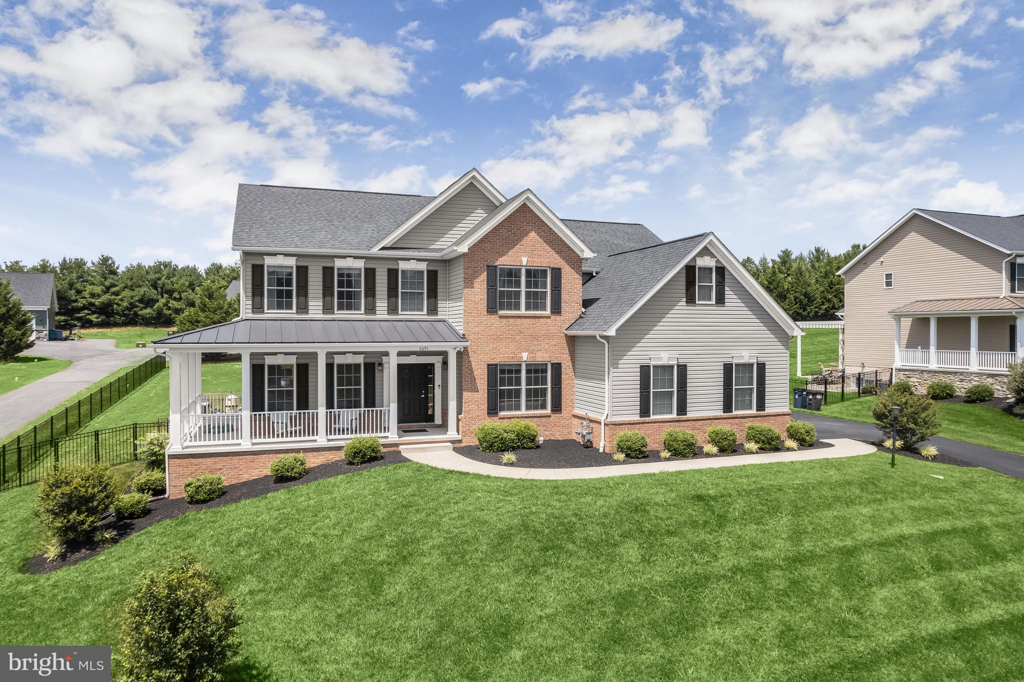 WATERS EDGE - Residential