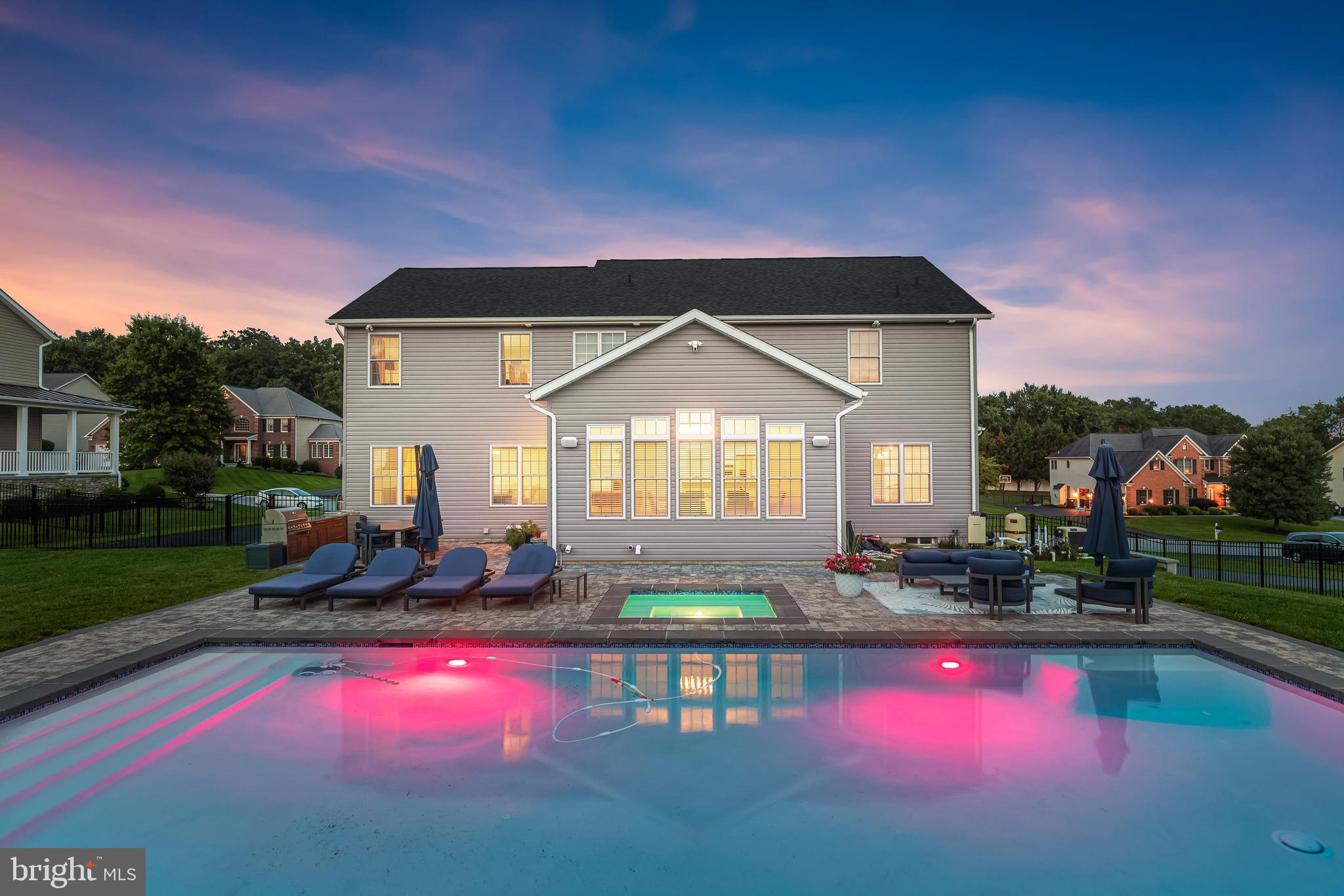 WATERS EDGE - Residential