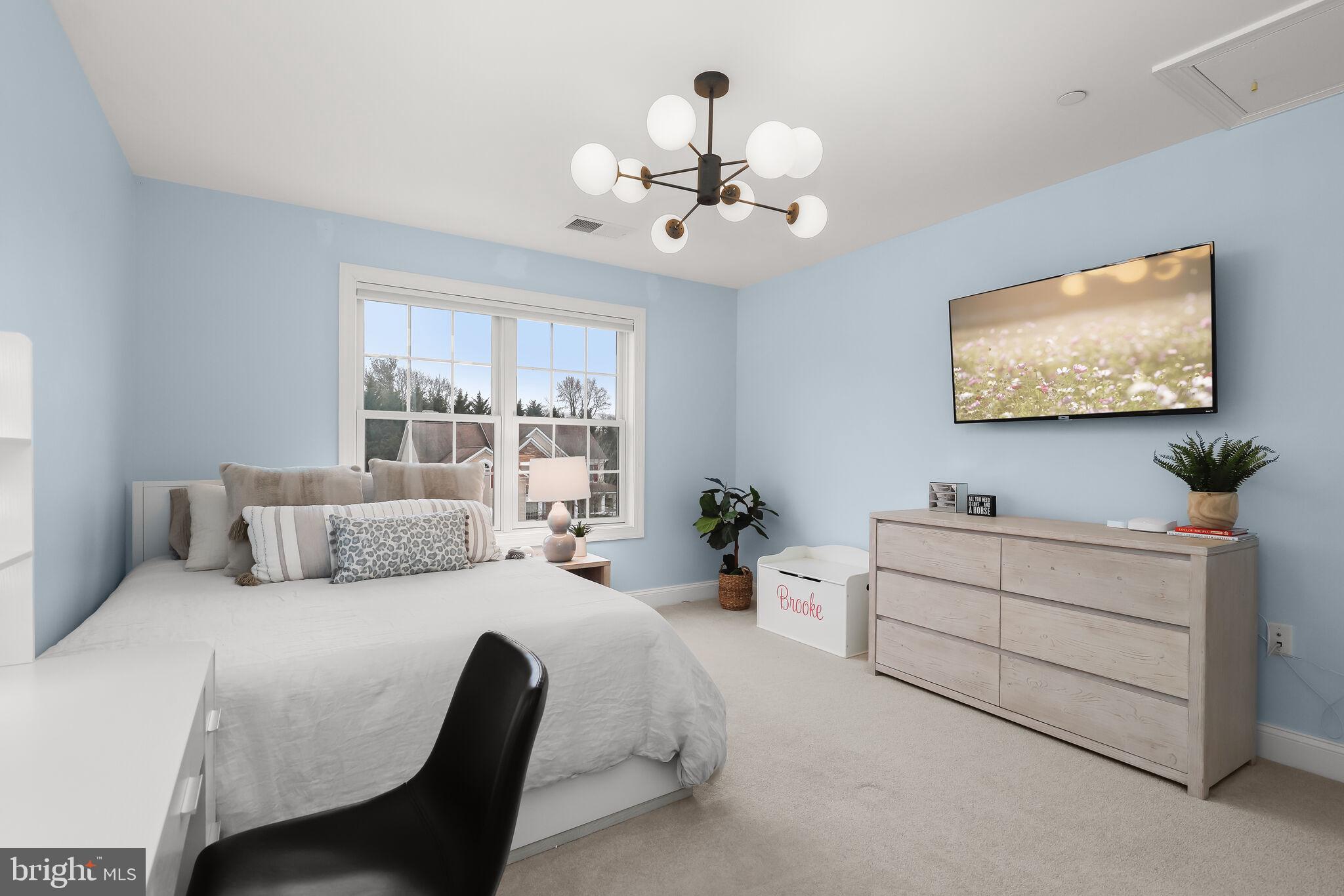 WATERS EDGE - Residential