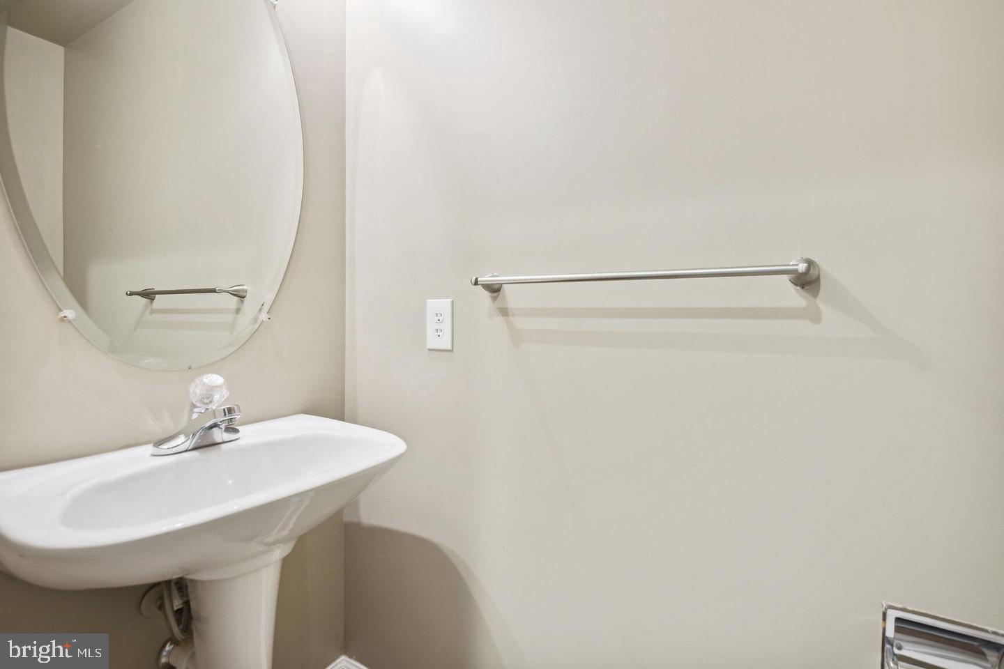 KENTLANDS MIDTOWN - Residential