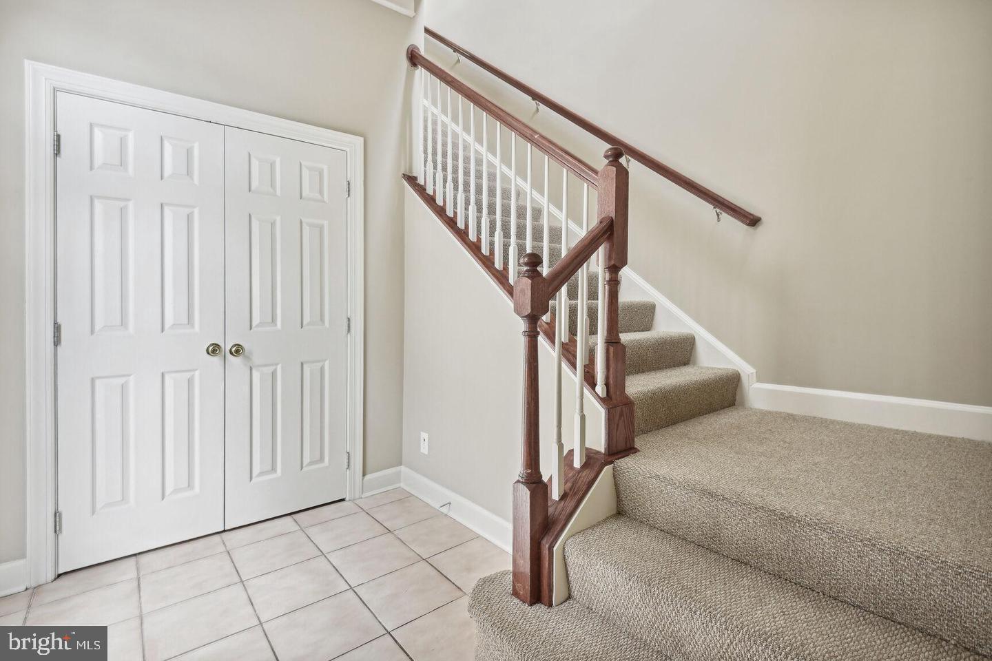 KENTLANDS MIDTOWN - Residential