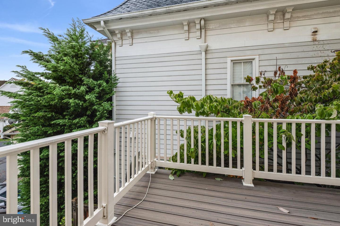 KENTLANDS MIDTOWN - Residential