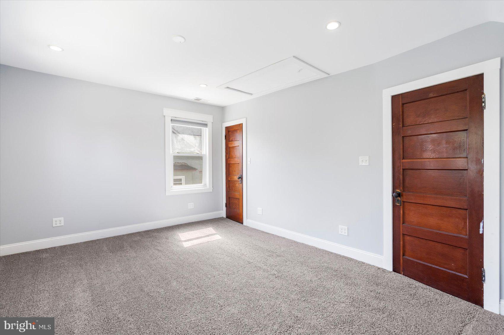 BEVERLY HILLS - Residential